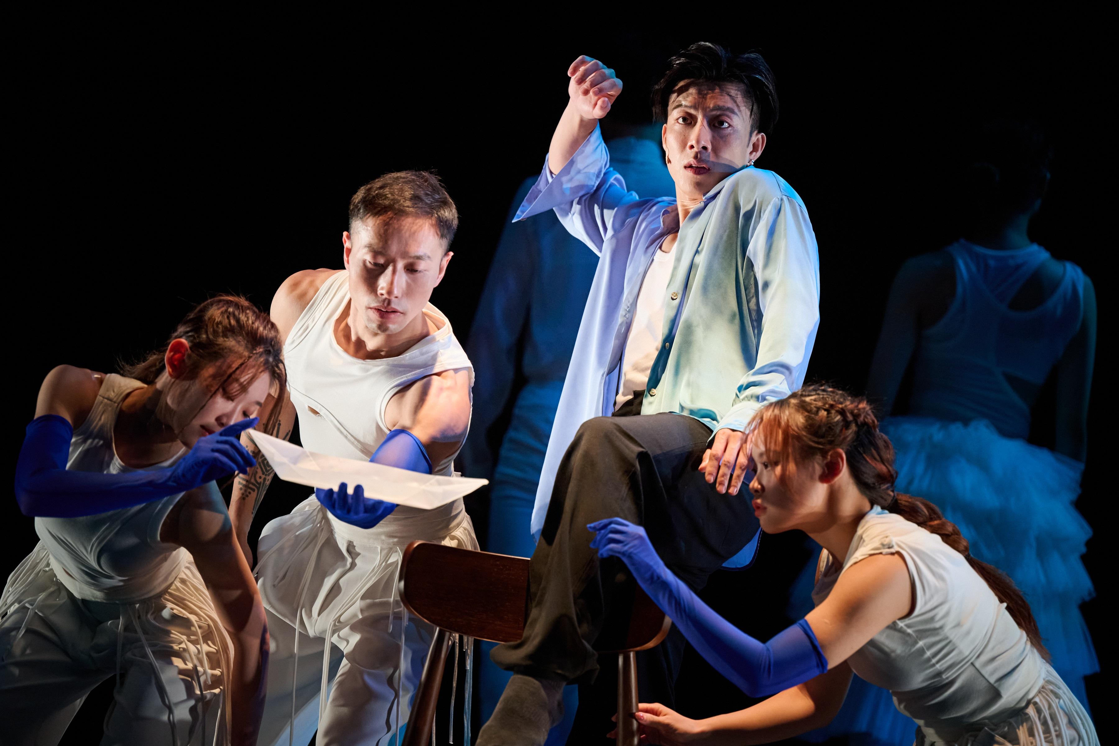 Lyman 香胤宅首個個人舞蹈劇場《Unspoken》。