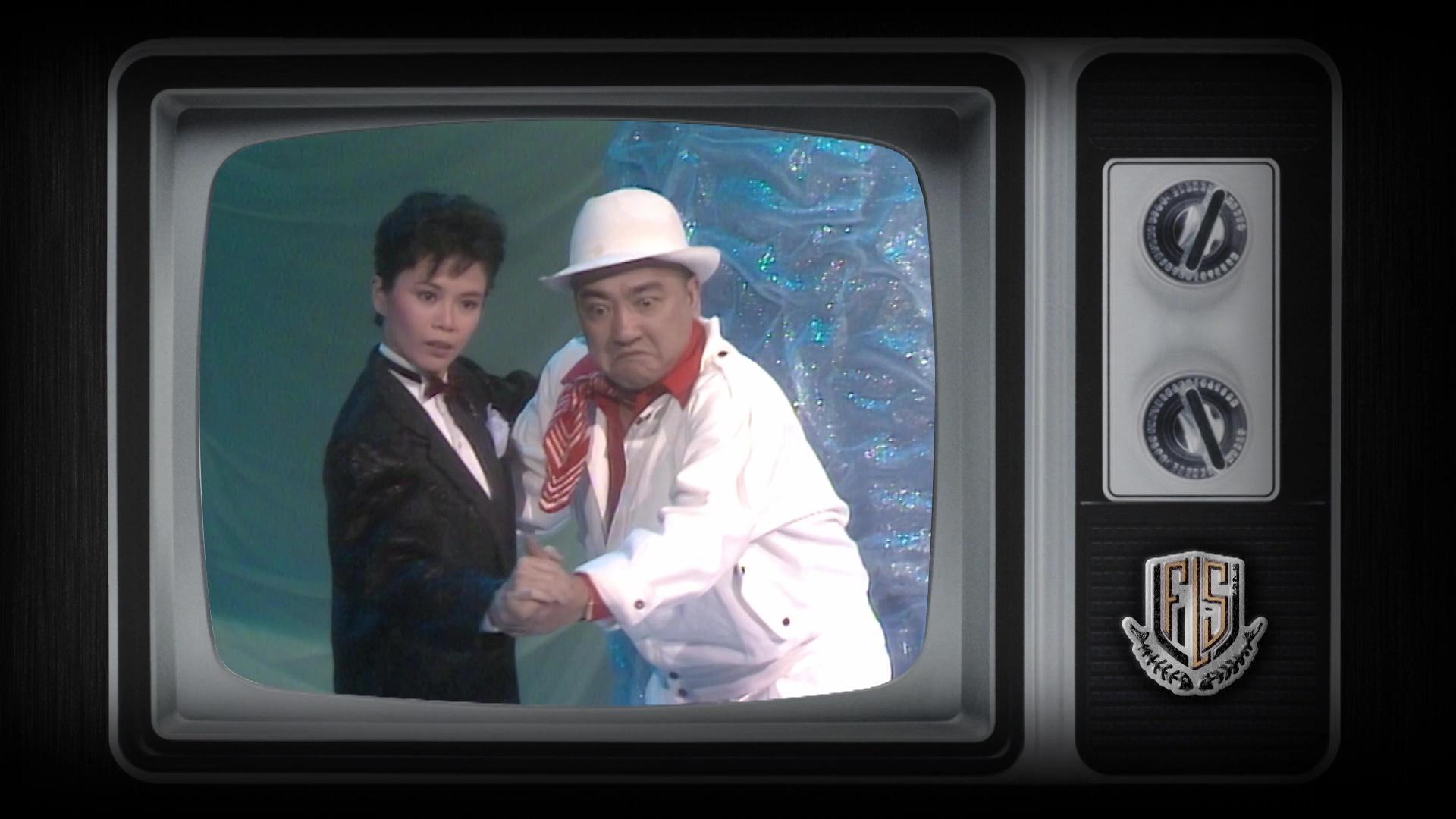 製作組預備了長約兩分鐘的鵬哥經典扮嘢造型回顧影片。