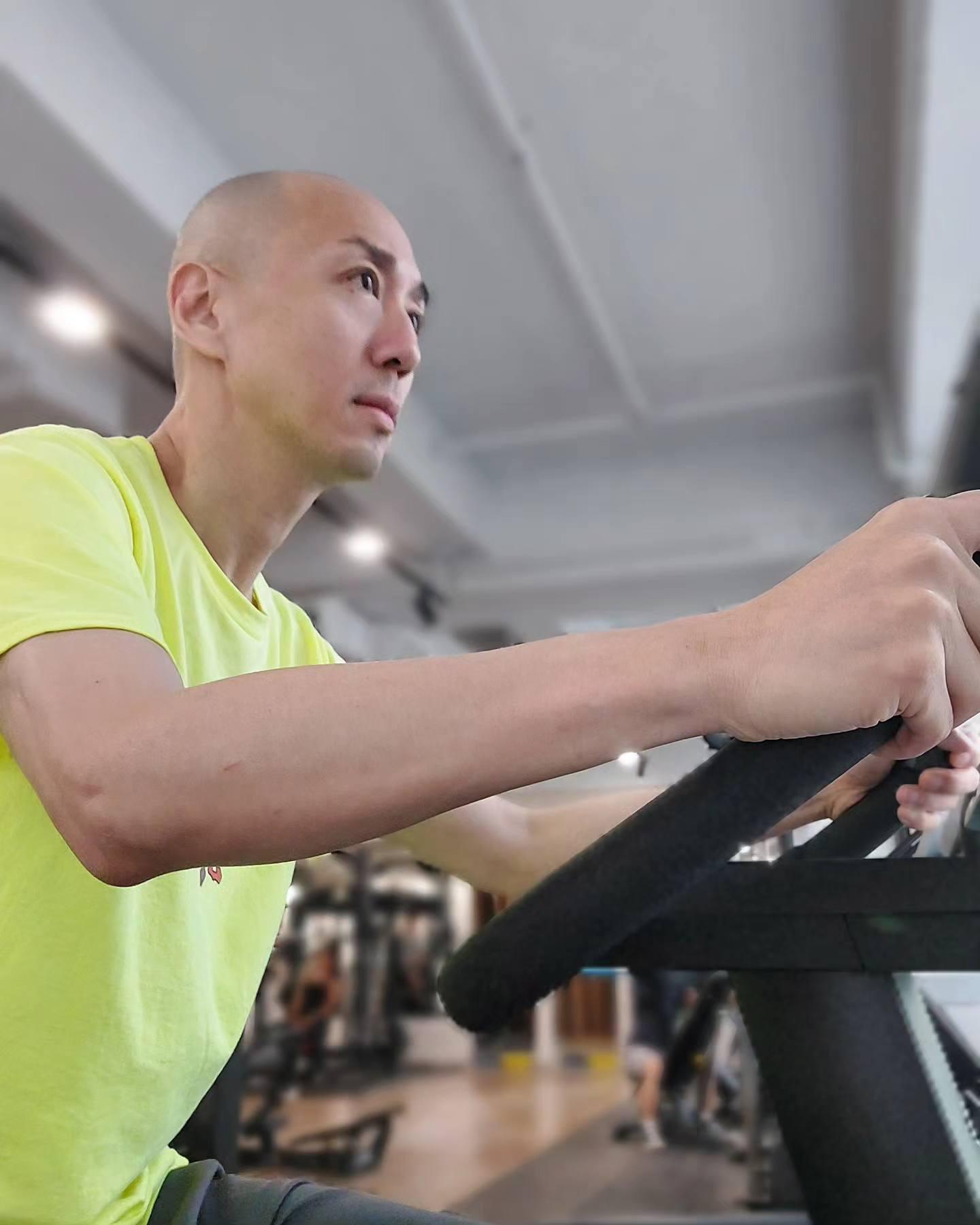 戴耀明51歲仍然非常當FIT