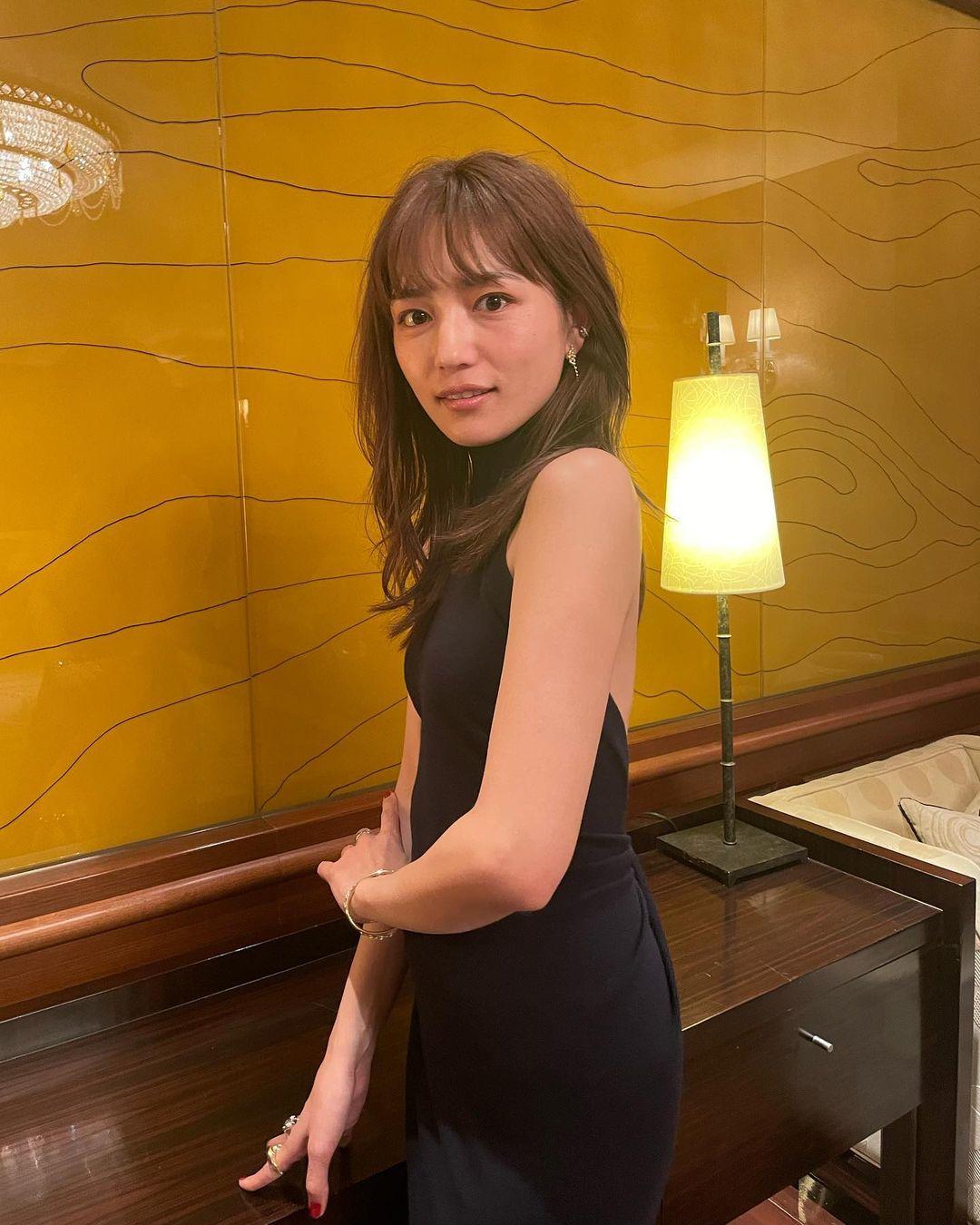 日本女星川口春奈相片