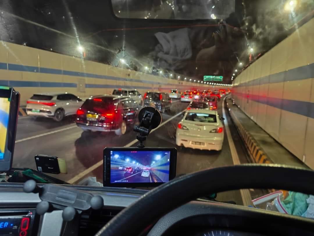 鄰近的澳門亦出現類似情況,市民往北上消費(全澳執笠結業消息關注組fb)