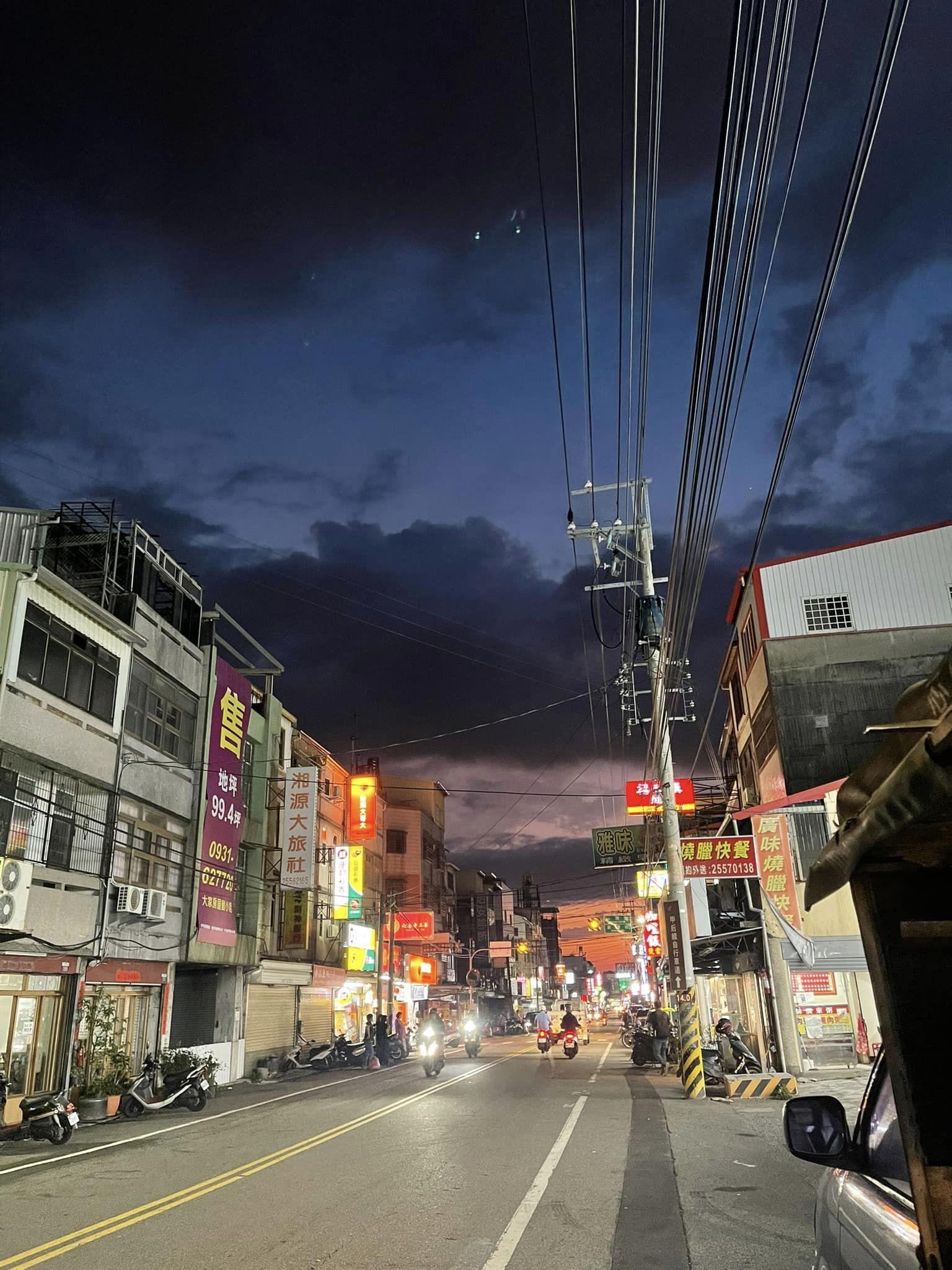 Facebook群組「路上觀察學院」