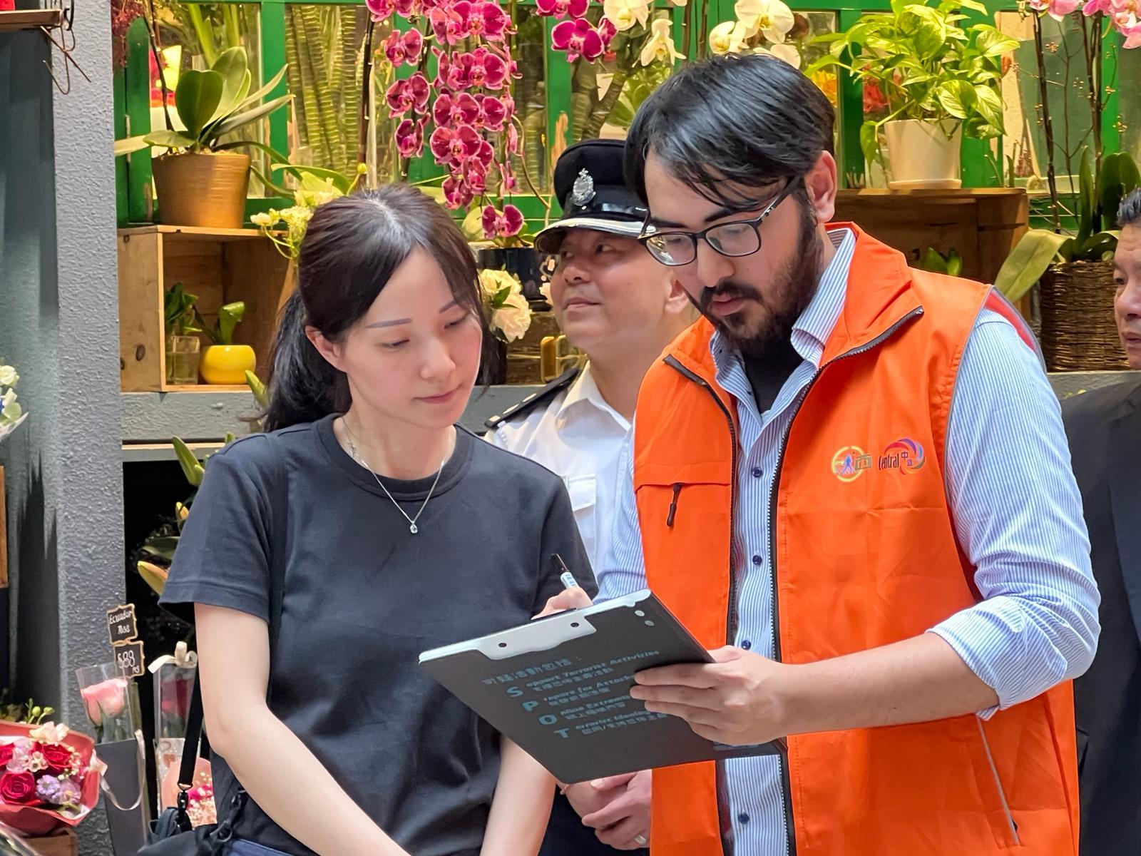 警方聯同的士業將推出「蘭桂坊的士大使計劃」 打擊濫收車費及拒載等