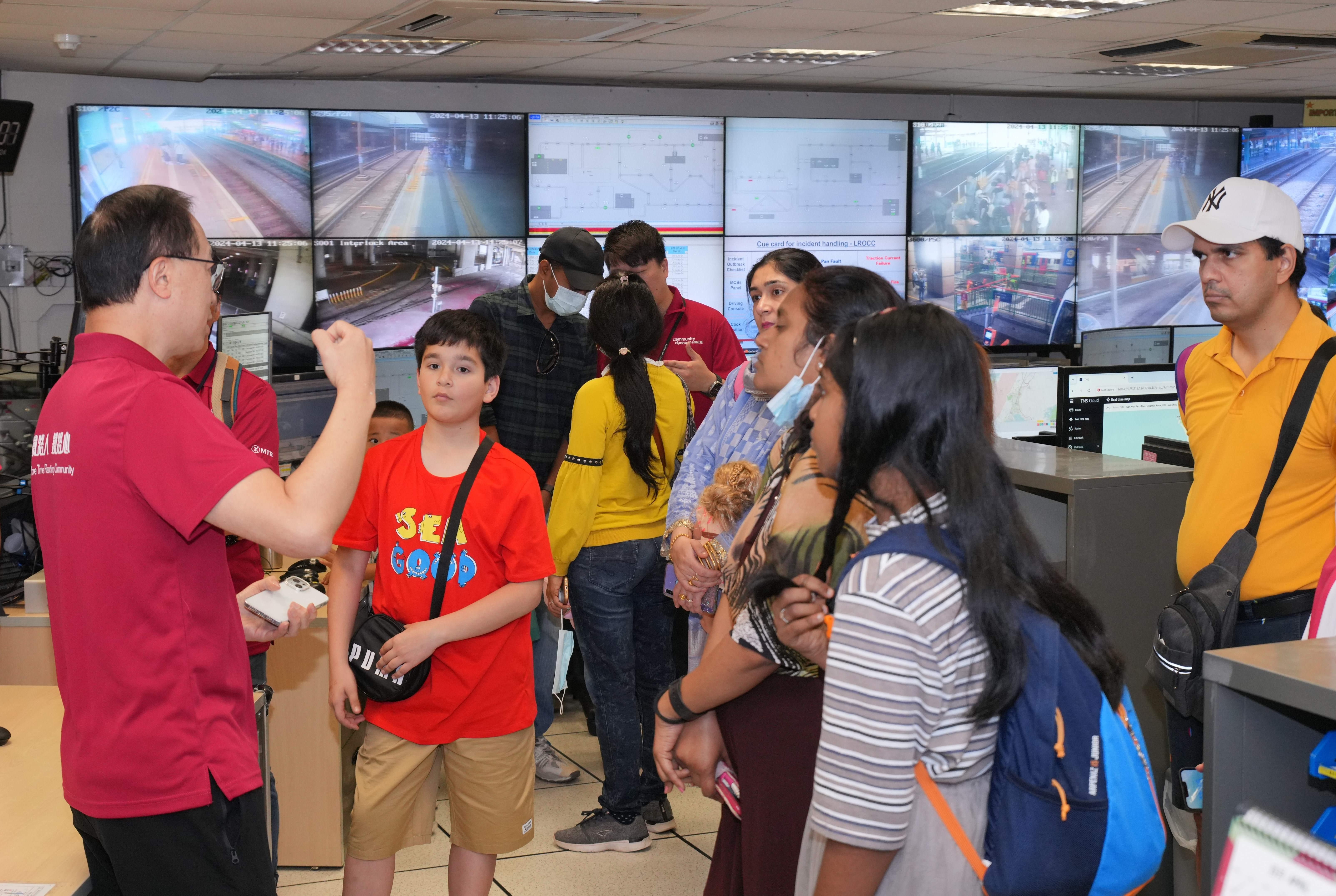 輕鐵遊樂屯 - 參觀輕鐵車務控制中心