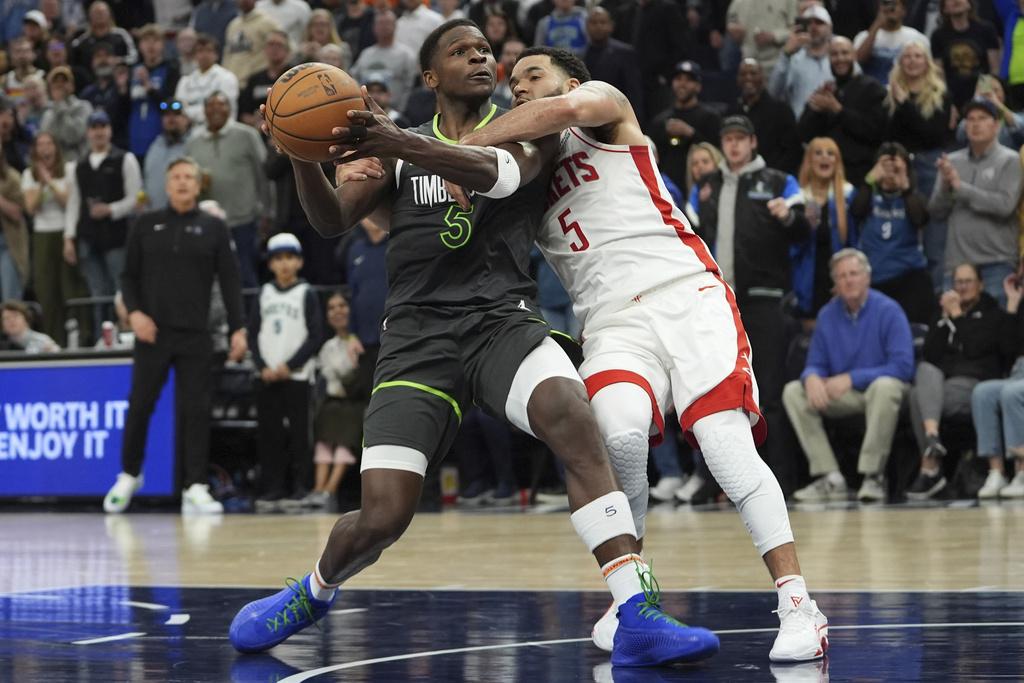 火箭以106:111不敵木狼錄兩連敗。(美聯社)