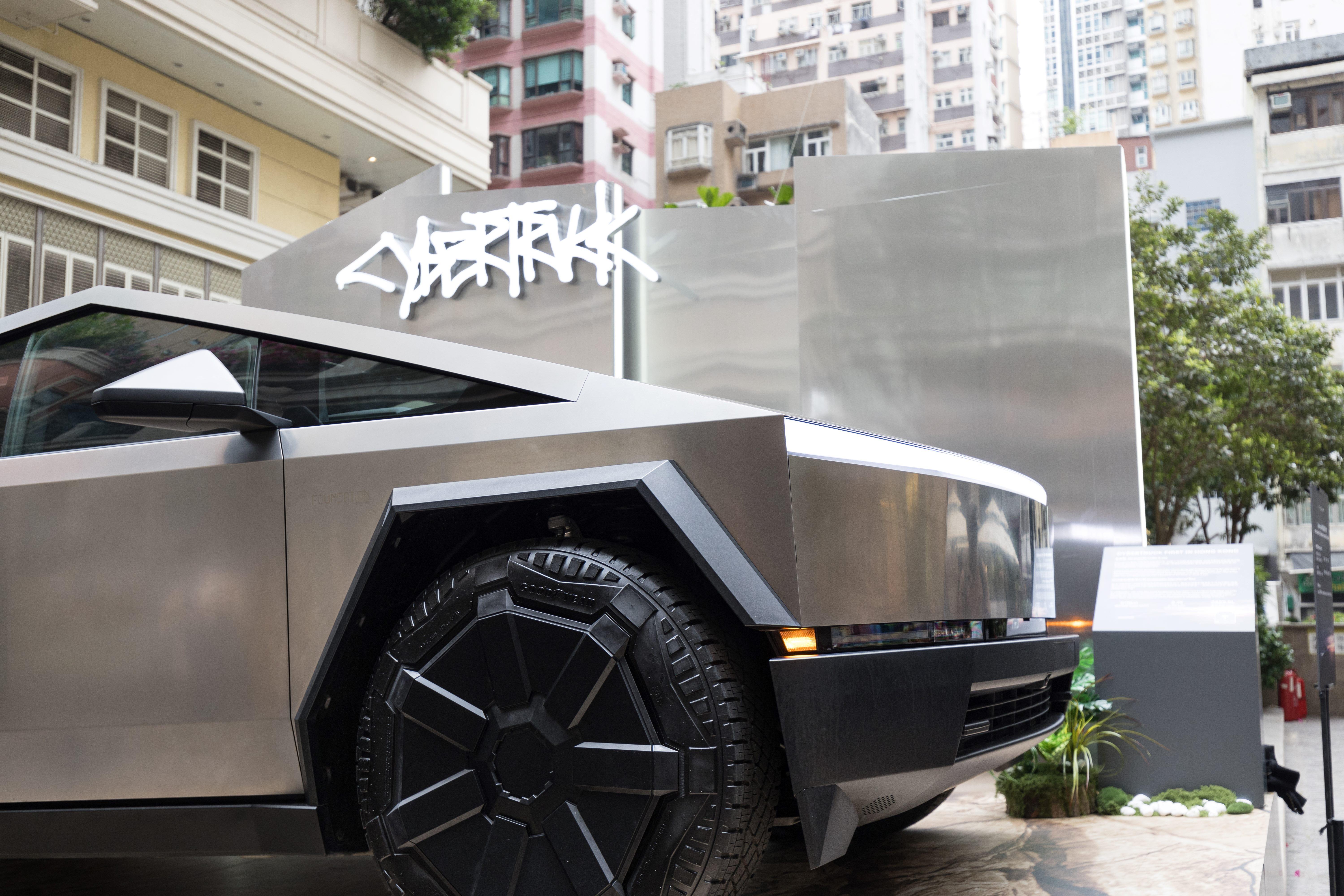 可惜今次只能遠觀Cybertruck外型,未能走入車廂。