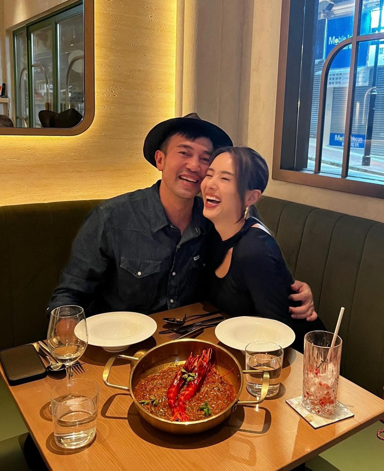 Dear Jane主音Tim實蝕5球沽傲瀧 太太楊洛婷:「當買咗個開心」|二手蝕讓