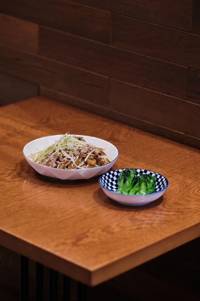 阿不 招牌乾炒牛頸脊河粉及時蔬