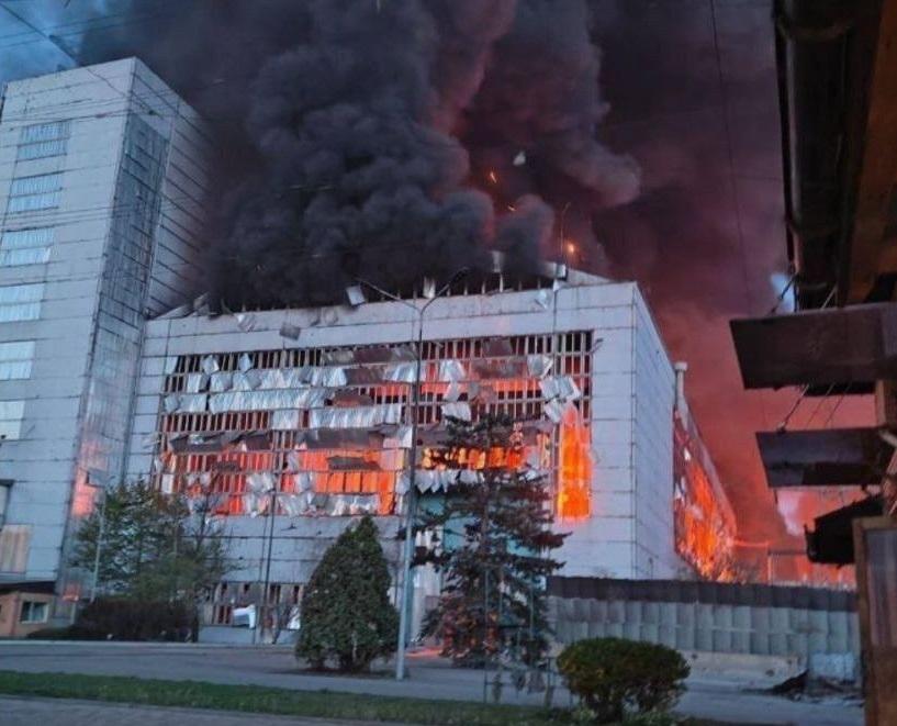 特里皮爾利亞的發電廠受俄羅斯空襲摧毀。(X)