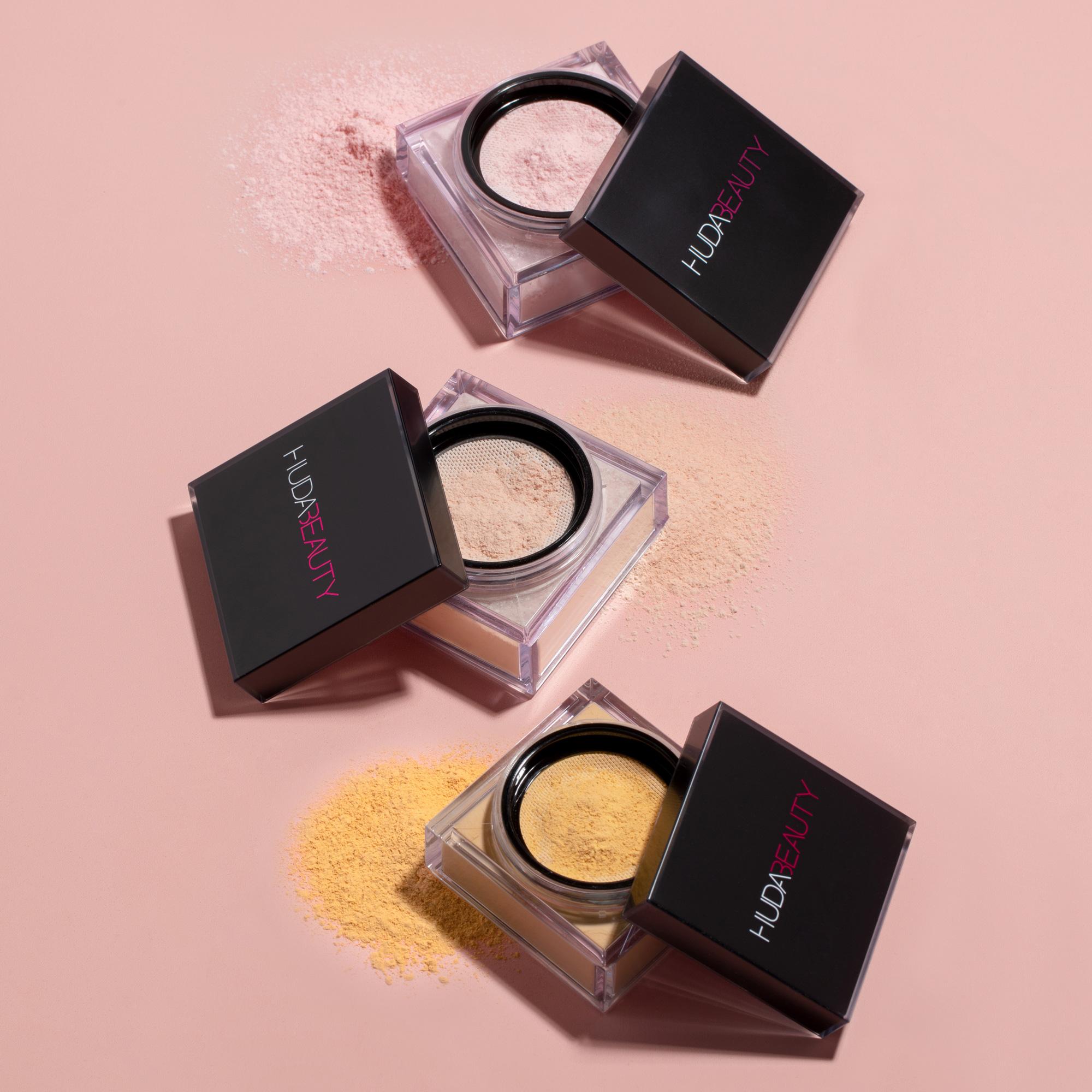 底妝2024推介|HUDA BEAUTY 輕透紗光柔膚蜜粉 $345