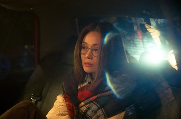 容祖兒今年首支派台作品《九秒九》,由黃偉文填詞、Gareth. T作曲,可視為《緊急聯絡人》下集。