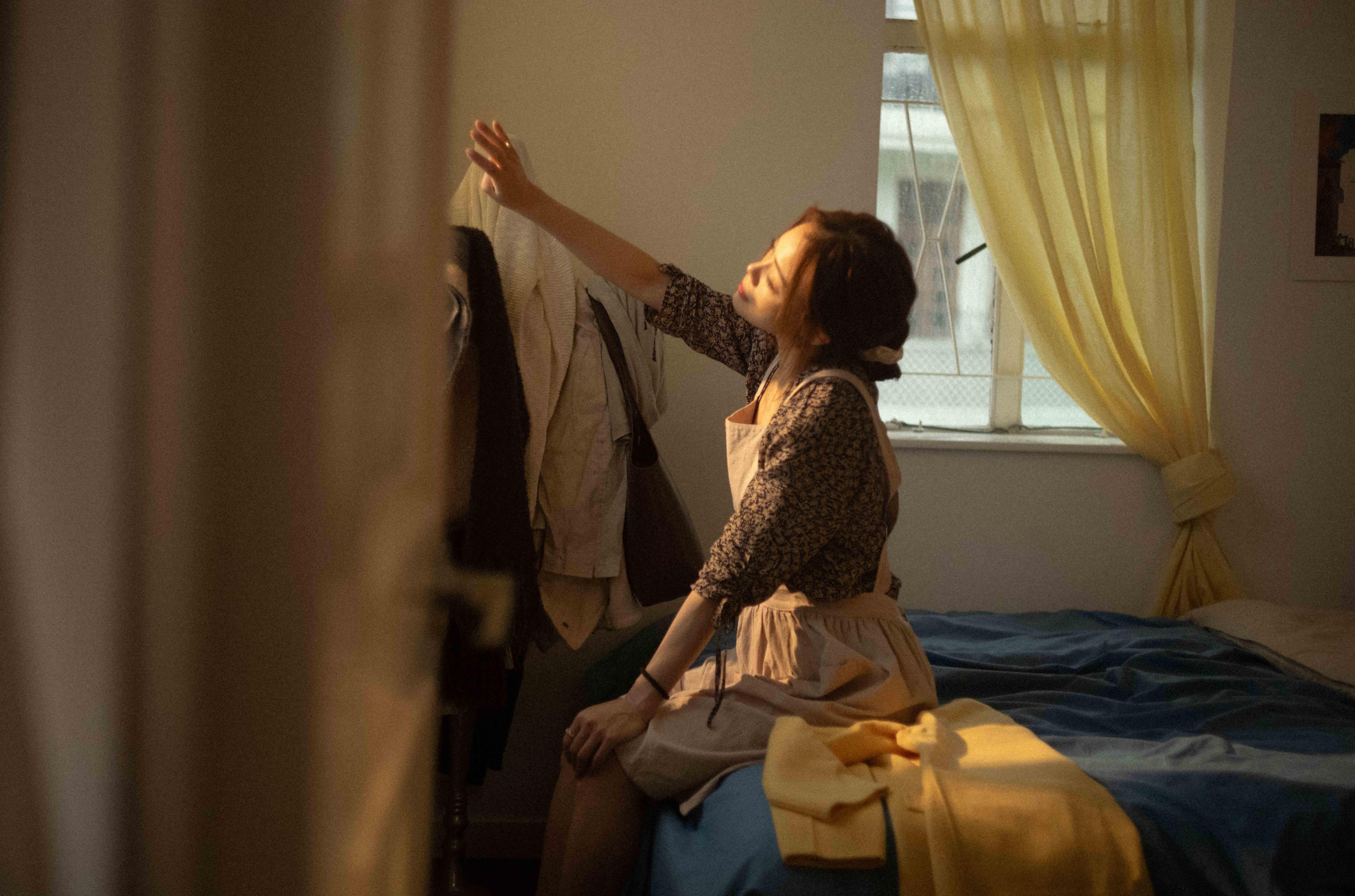 容祖兒今年首支派台作品《九秒九》,由黃偉文填詞、Gareth. T作曲,可視為《緊急聯絡人》下集。