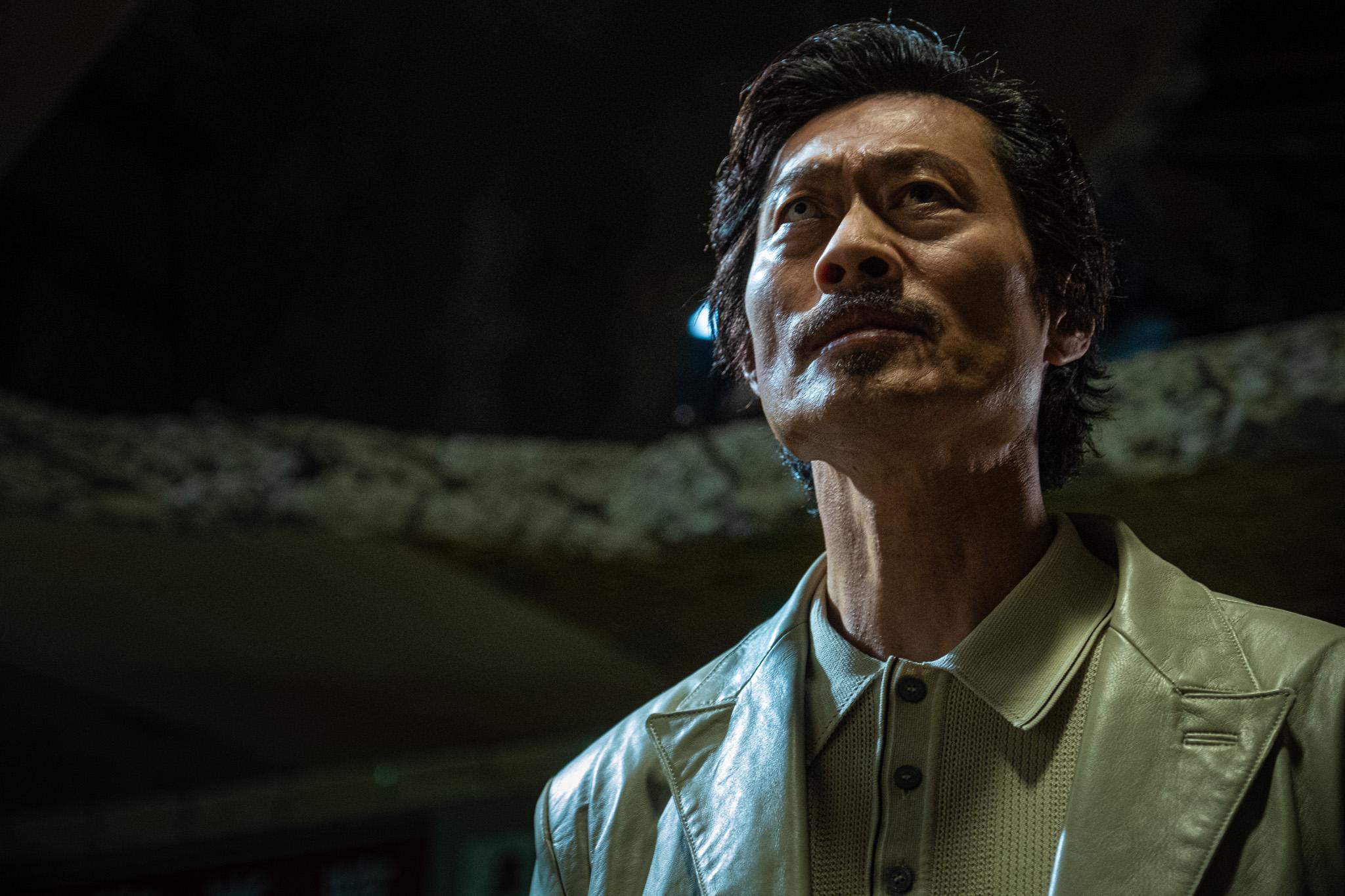 黃德斌的盲眼造型曝光。