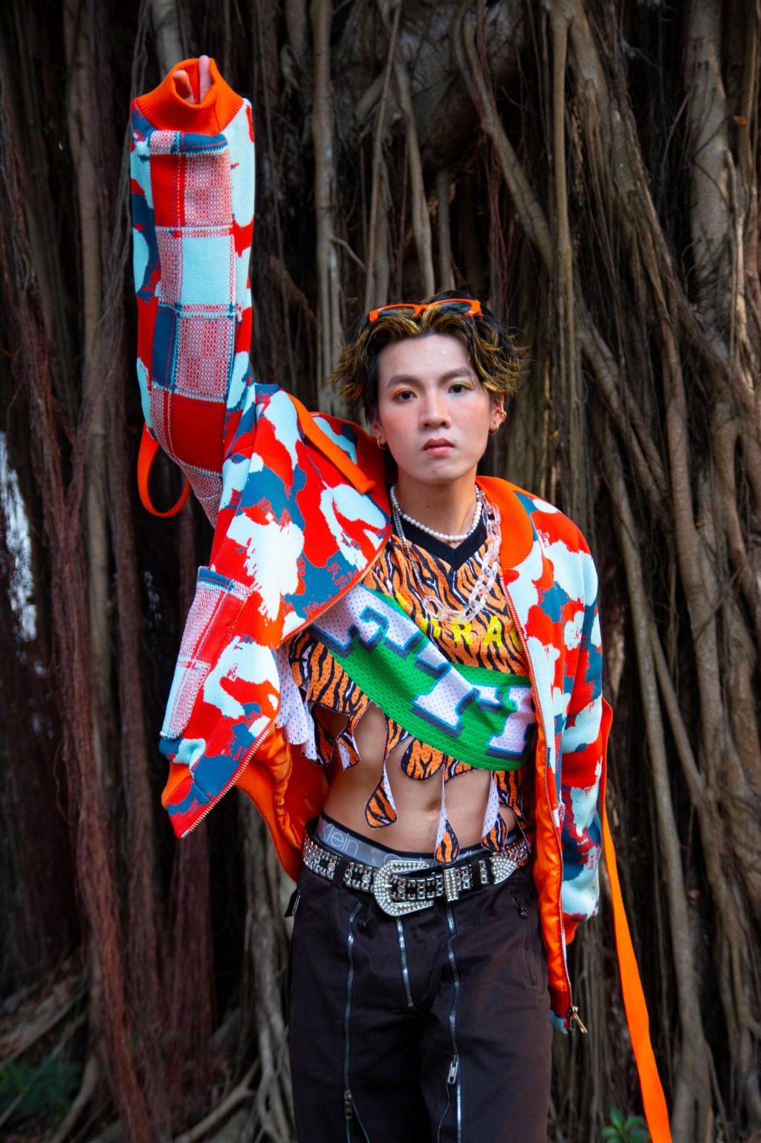 力臻為了MV的騷肌場面,不惜全日捱餓拍攝。