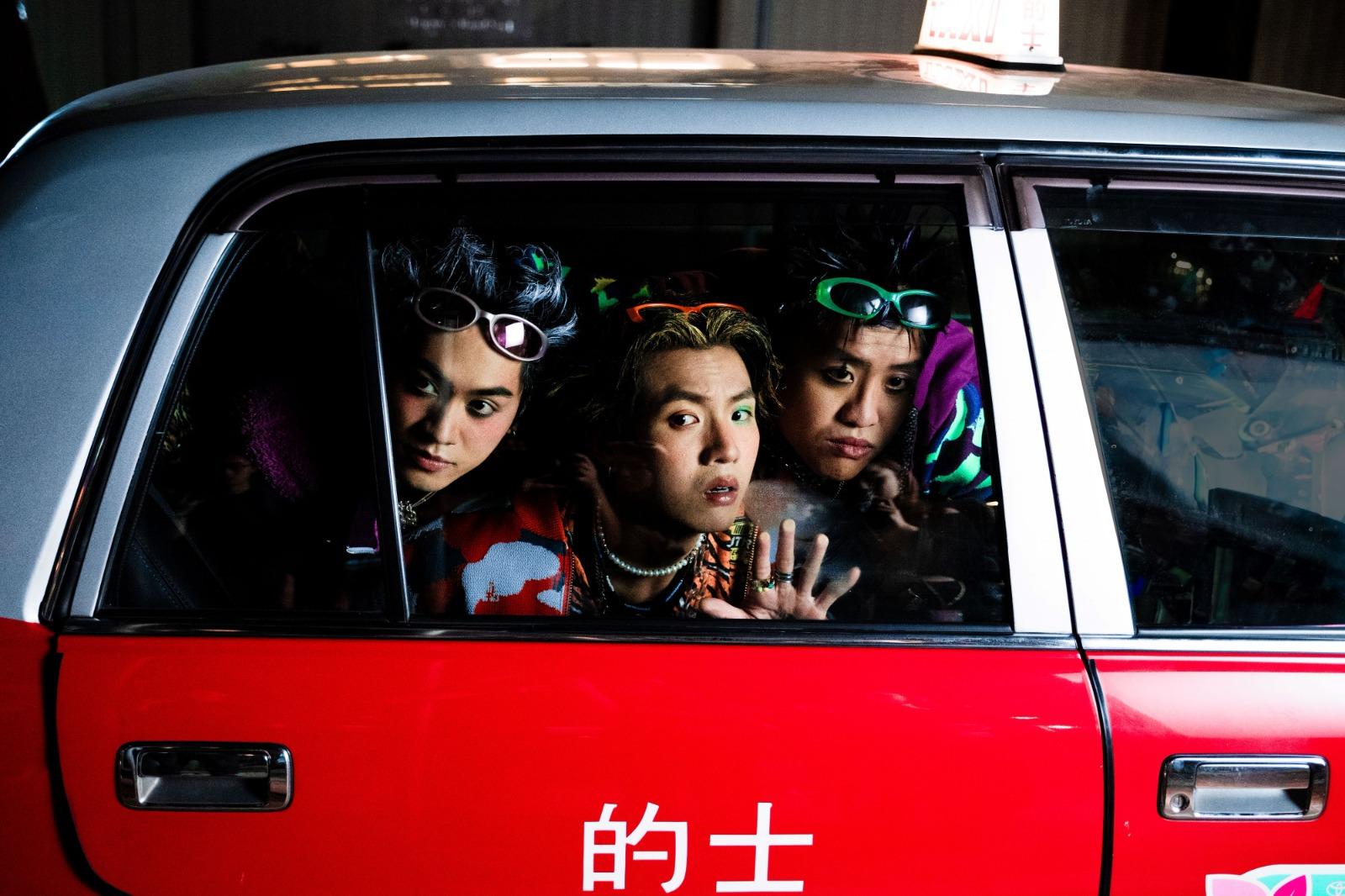 力臻的MV橋段一向搞鬼,今次亦不例外。