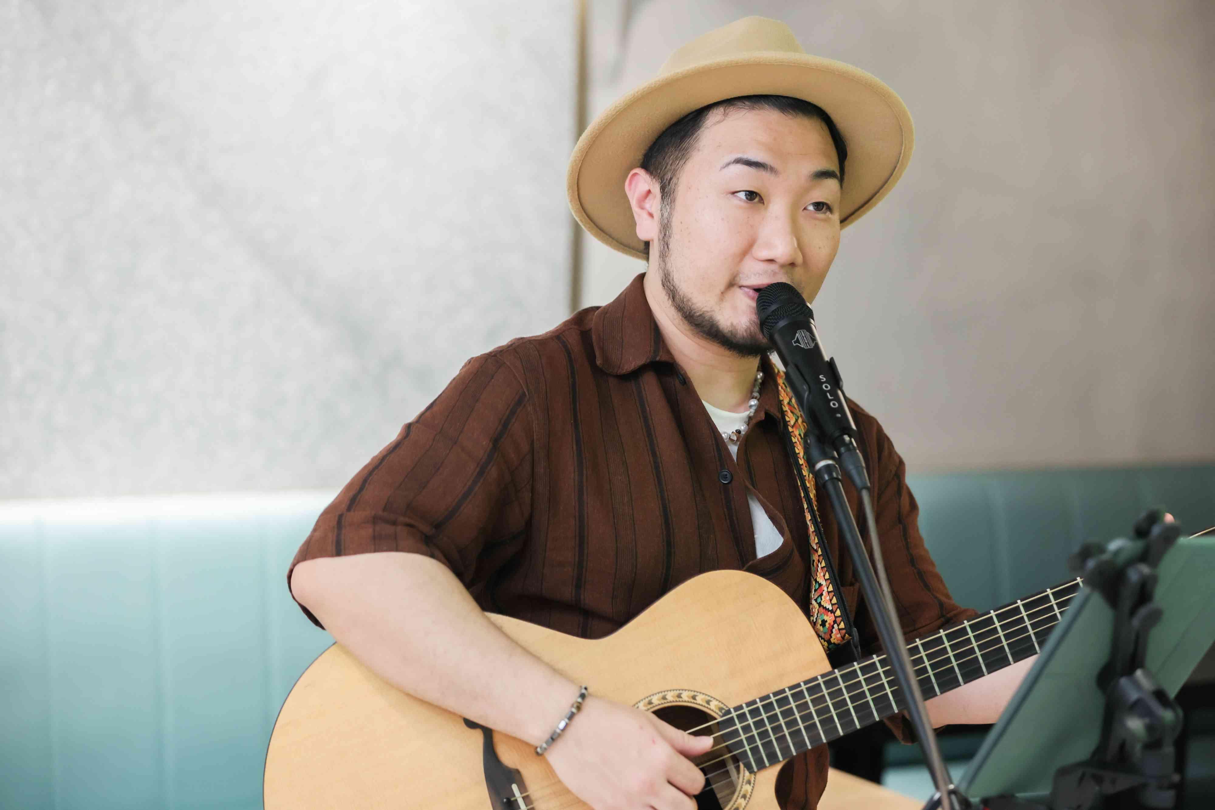 剛於3月舉辦的Shack Sounds邀請了由著名音樂人趙增熹先生,所創辦的「大台主」音樂先導計劃旗下的歌手Monkey表演自創歌曲。