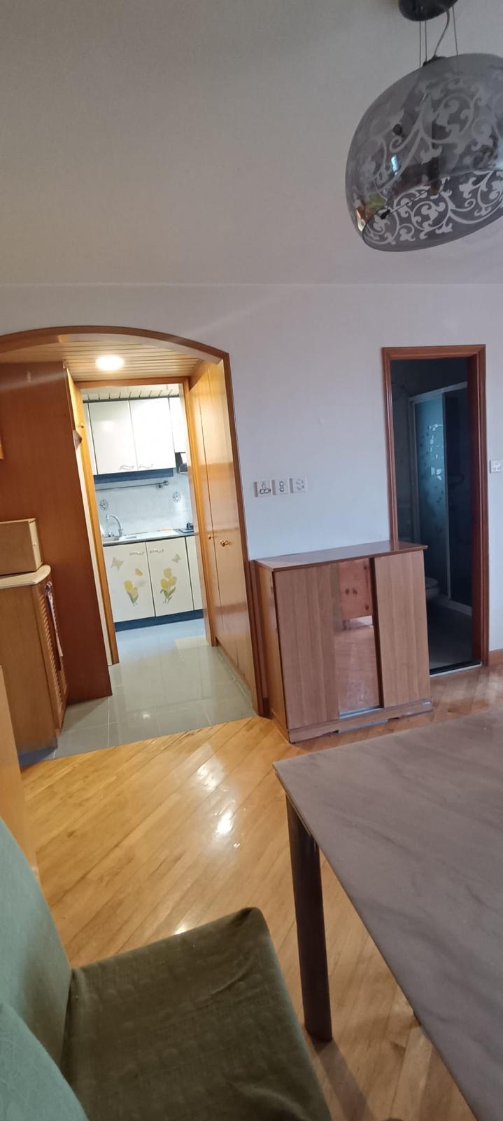 廚房以當開放式設計,十分實用。(代理提供)