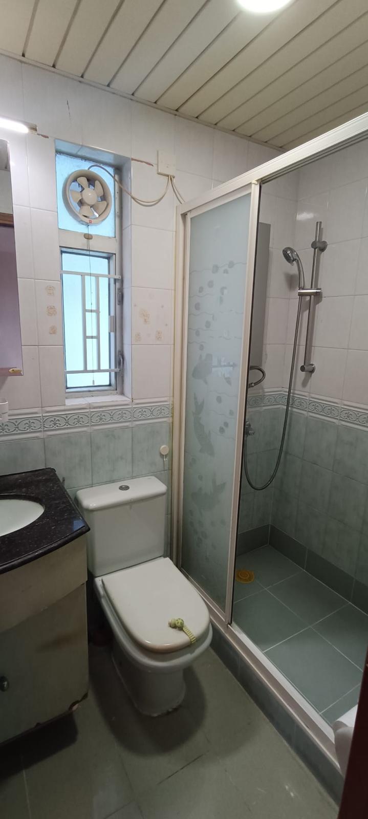 明廁浴室面積不狹小。(代理提供)