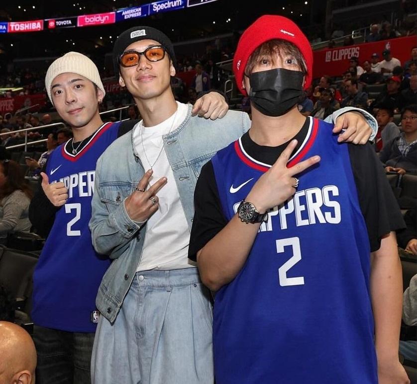 姜濤、Edan和Stanley齊齊獲NBA官方IG出po「Welcome」,姜濤以emoji表達激動流涕。