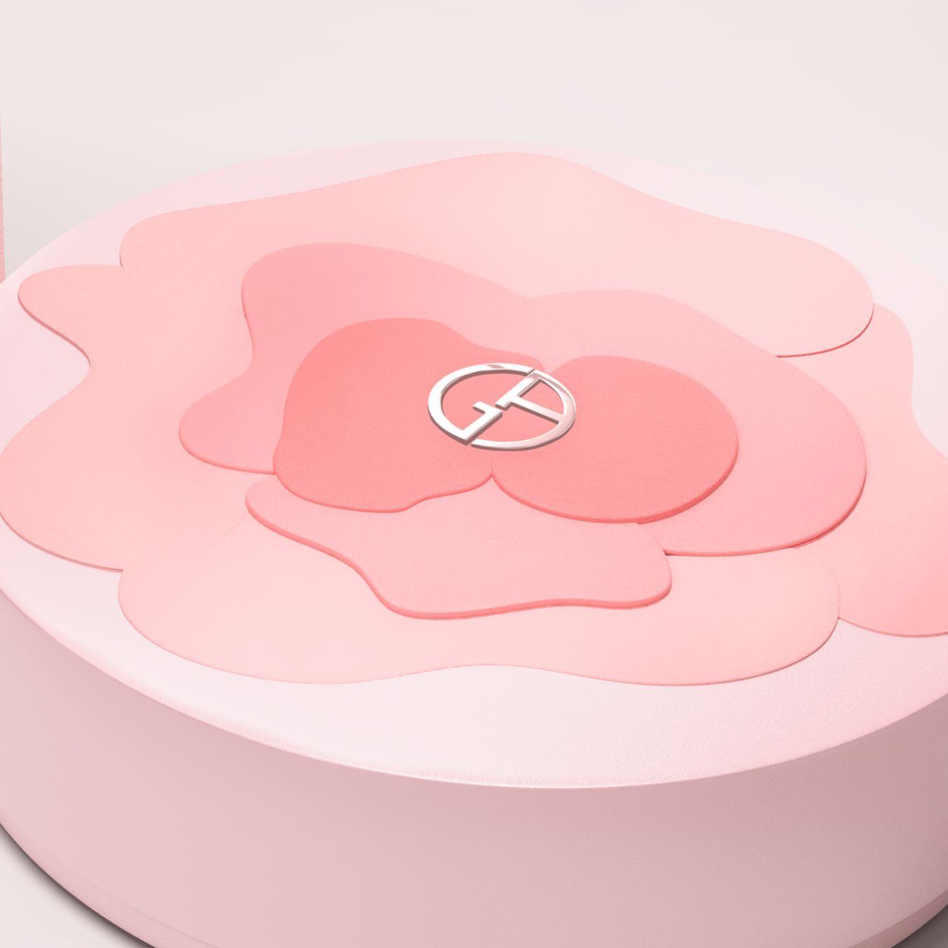 在會場更有裸粉禮盒,只要購買兩款產品(其中一款需為NUDE MANIA高訂裸粉系列產品),即可帶走花卉圖案的高訂裸粉禮盒。