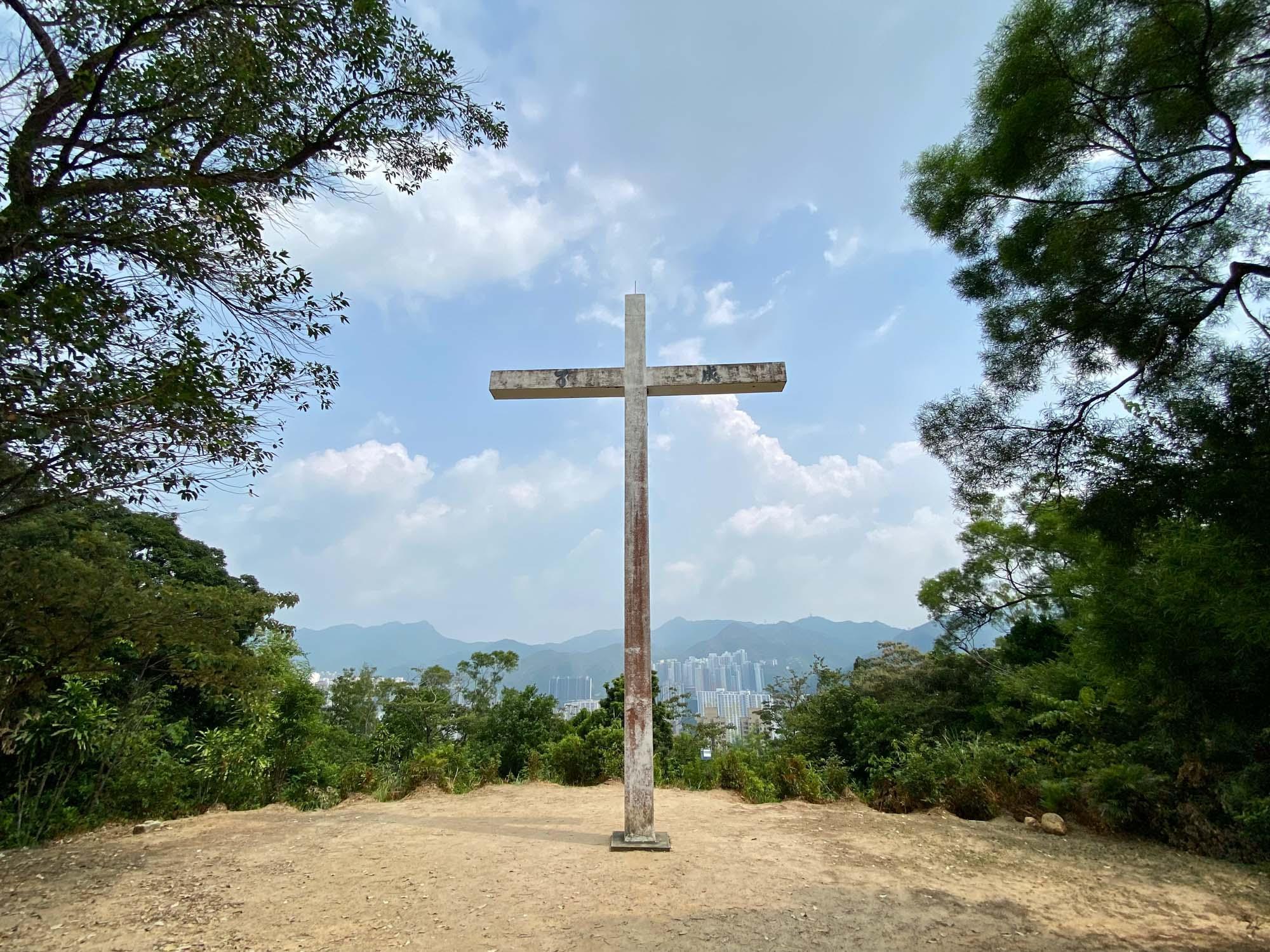 沙田道風山由沙田站行30分鐘內就可抵達。(圖︰山全部都係山)