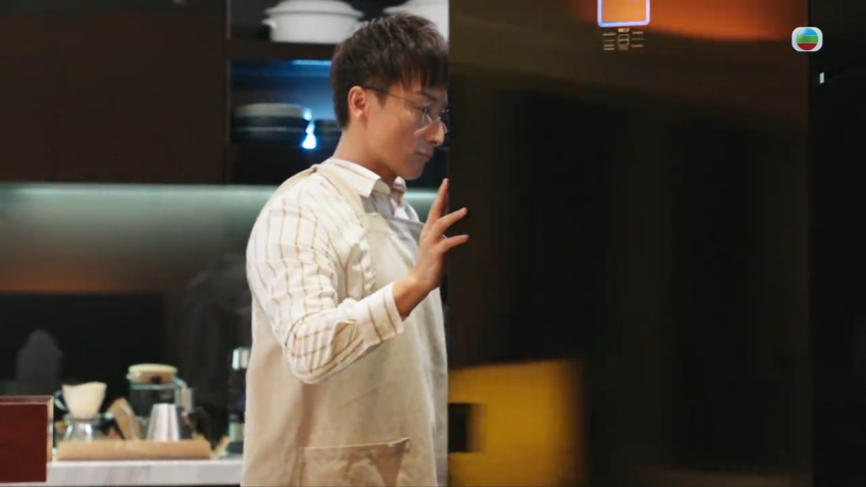 方力申在《逆天奇案2》扮演唐教授。