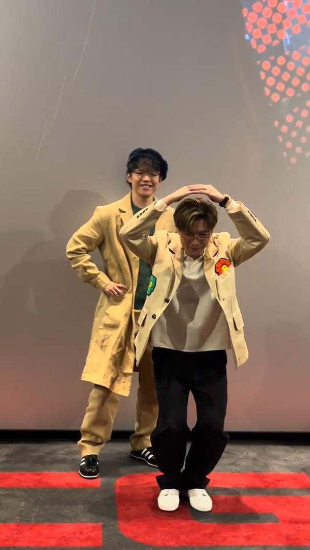 大細陳與fans玩大電視遊戲。