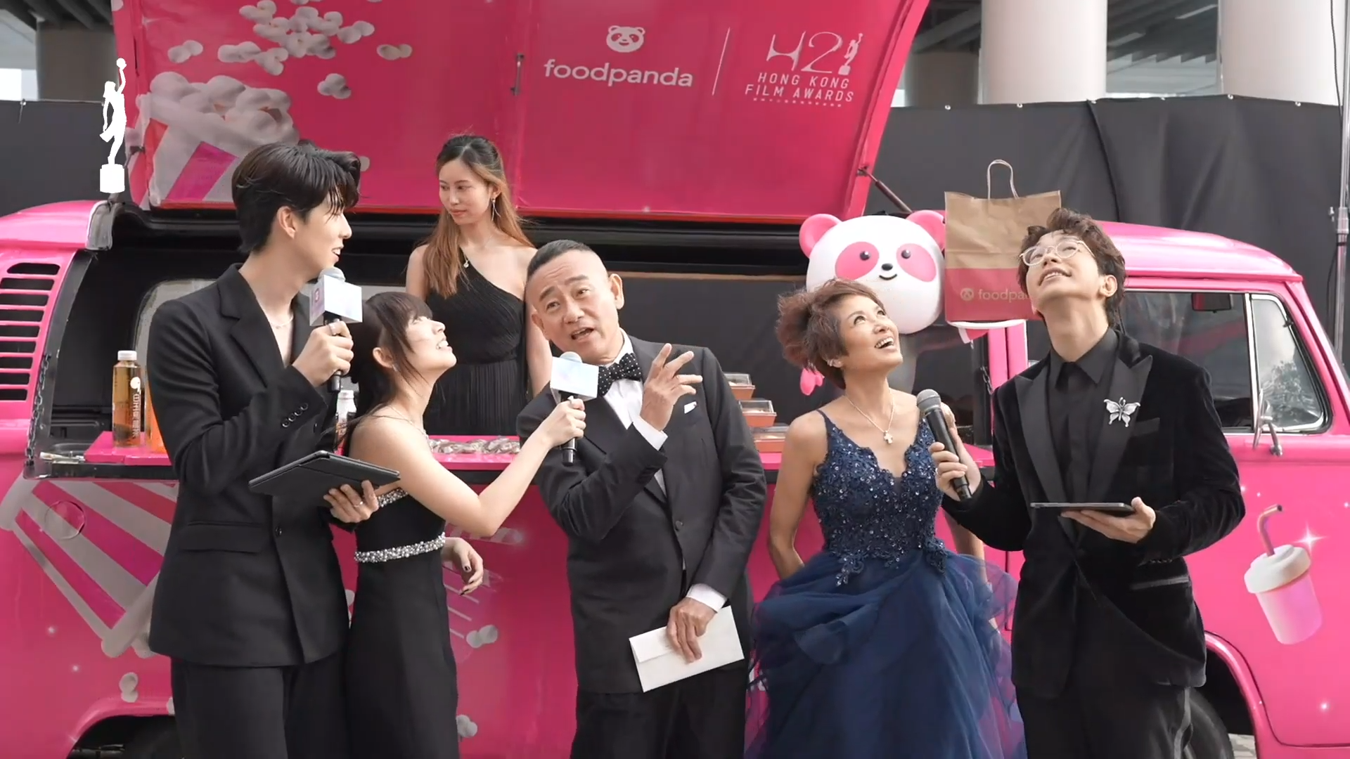 金像獎2024|小薯茄三人主持表現不算太緊張。