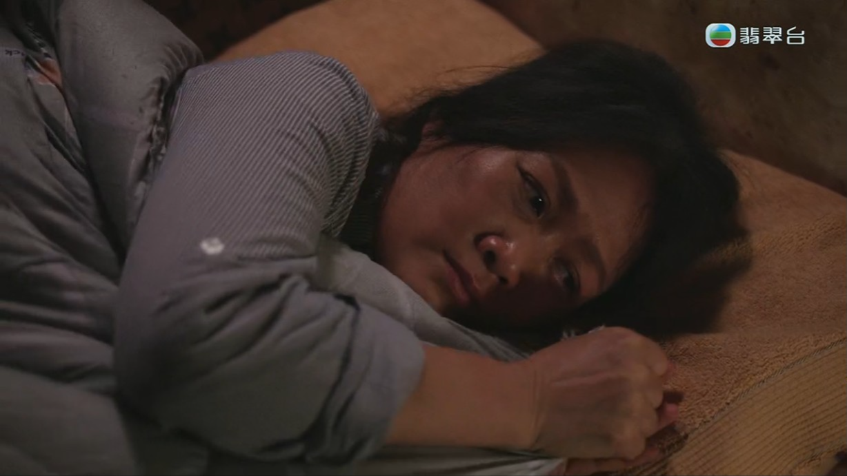 梁小冰在《逆天奇案2》的打扮令網民大為震驚。