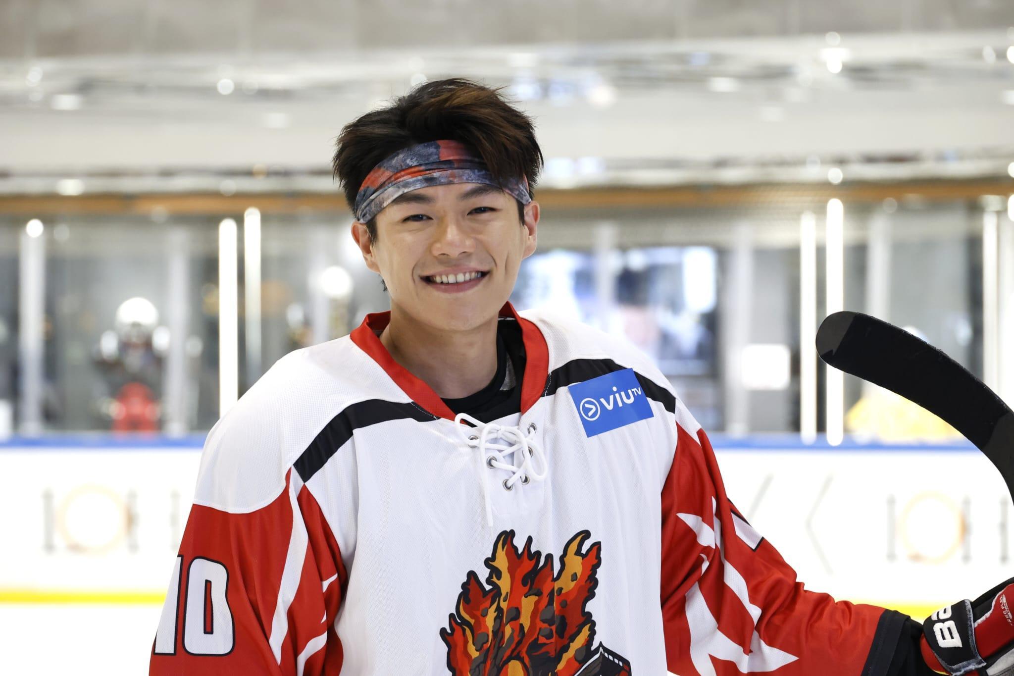 藝人黃溢濠、柯煒林和張芷澄組成隊伍CREW