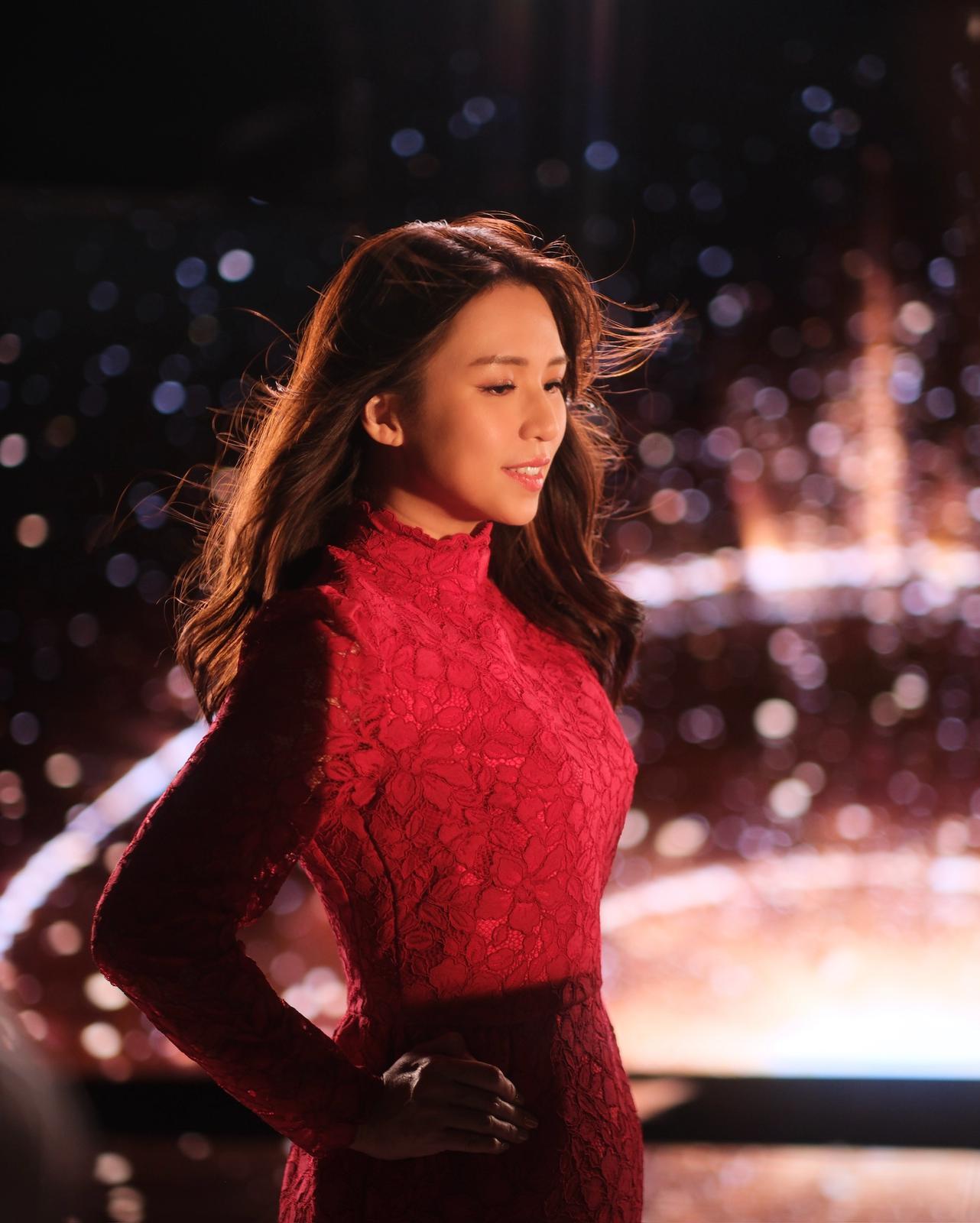 孫慧雪生完BB之後,密密接job賺奶粉錢。