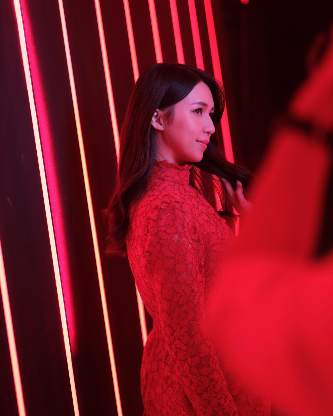 孫慧雪生完BB之後,密密接job賺奶粉錢。