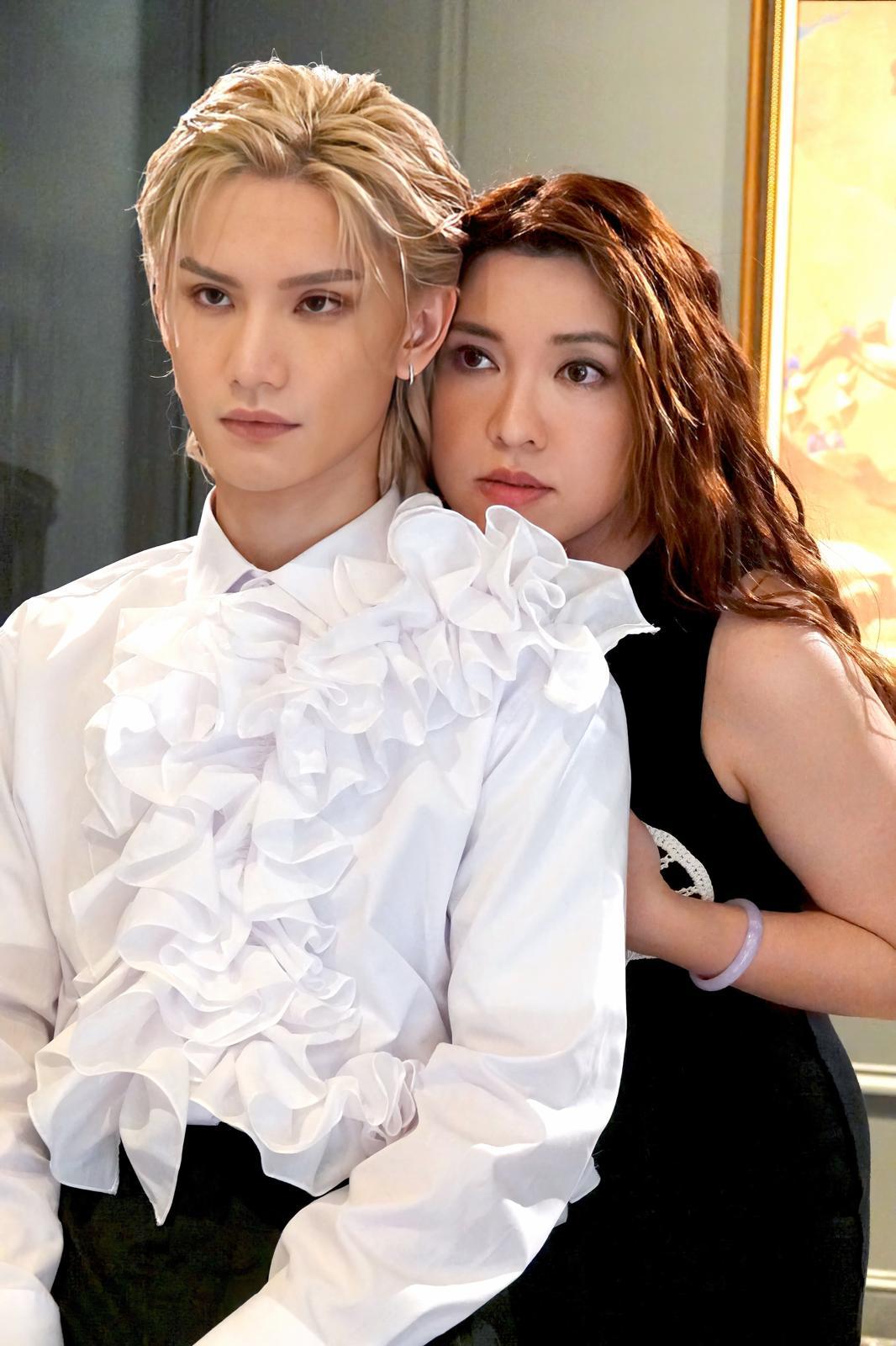 Serrini大爆拍MV時要Jeremy挨近,「佢好似唔知點算好,勁緊張。」