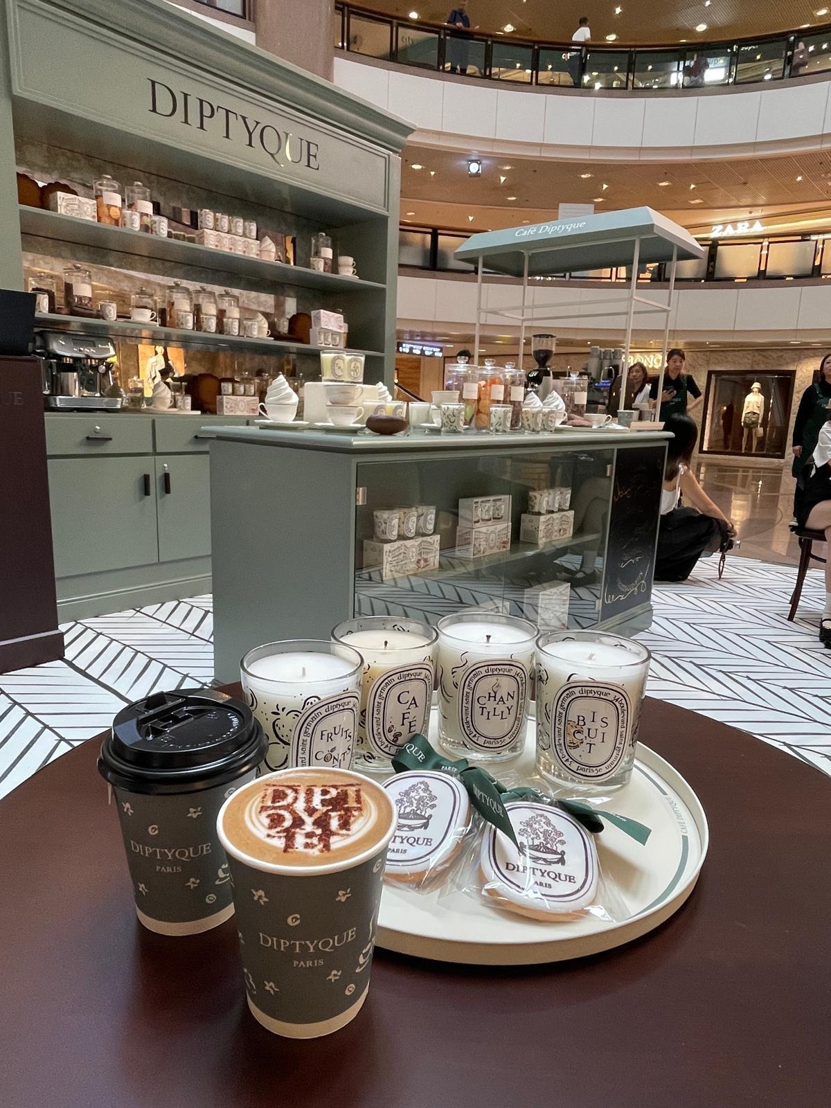 指定日子(4月27、28日及5月1日)到場選購任何產品,即送香醇手調咖啡。