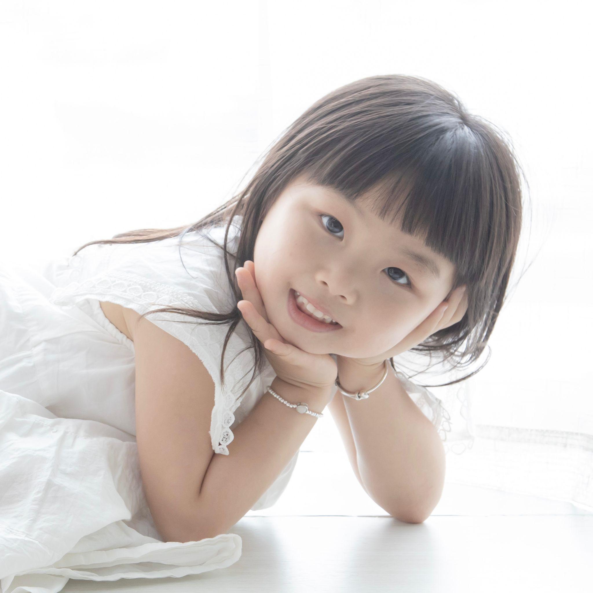 Mamabebe致力於研製特別的母乳飾品,提供客製化訂造、DIY套裝及工 作坊。讓每位媽媽以獨一無二的方式保存母乳,一起製作屬於你和孩子的專屬母乳紀念品!