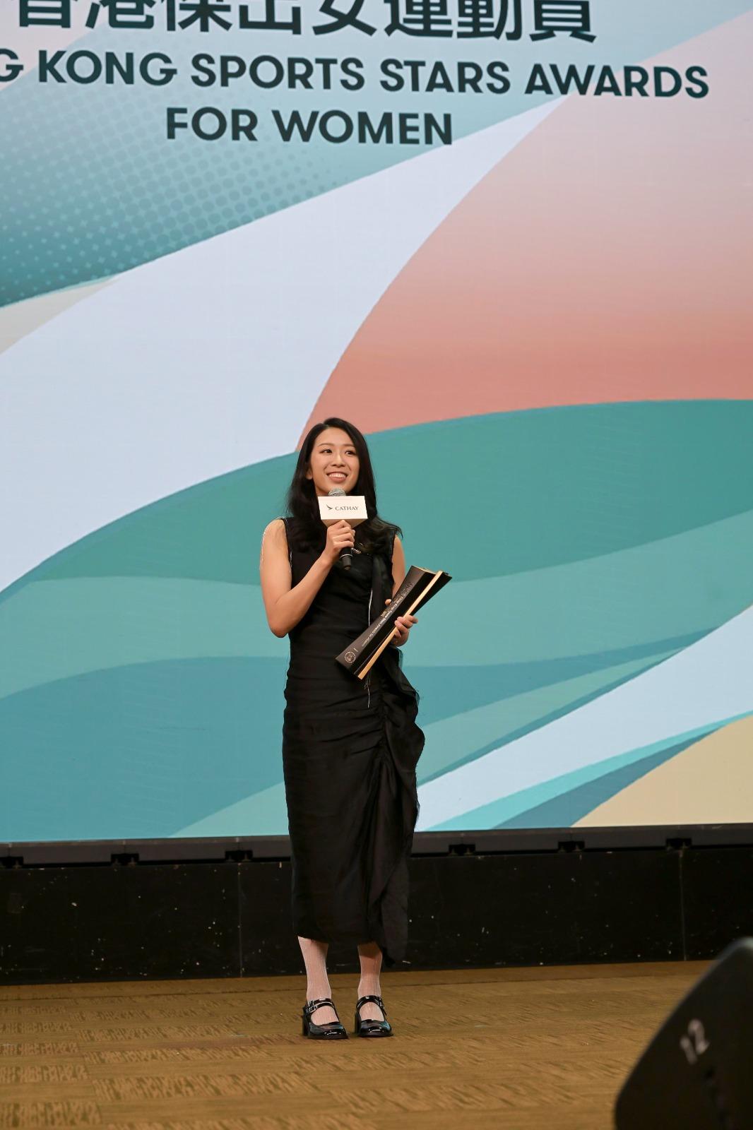 2023年度香港傑出運動員選舉,桌球手吳安儀膺香港傑出女運動員。(大會提供)