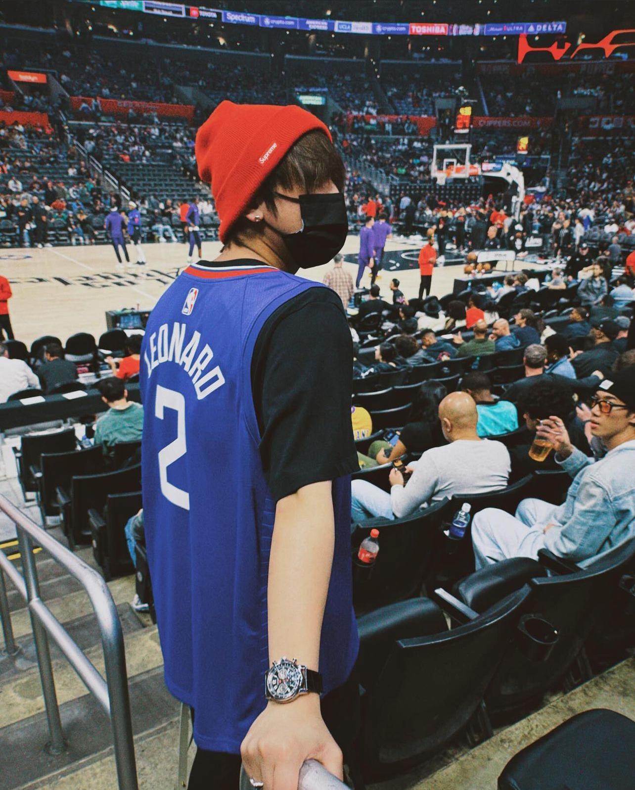 姜濤曾撰文分享堅持在維圍籃球場打波的原因。直言這片熟悉的地方給他安全感。