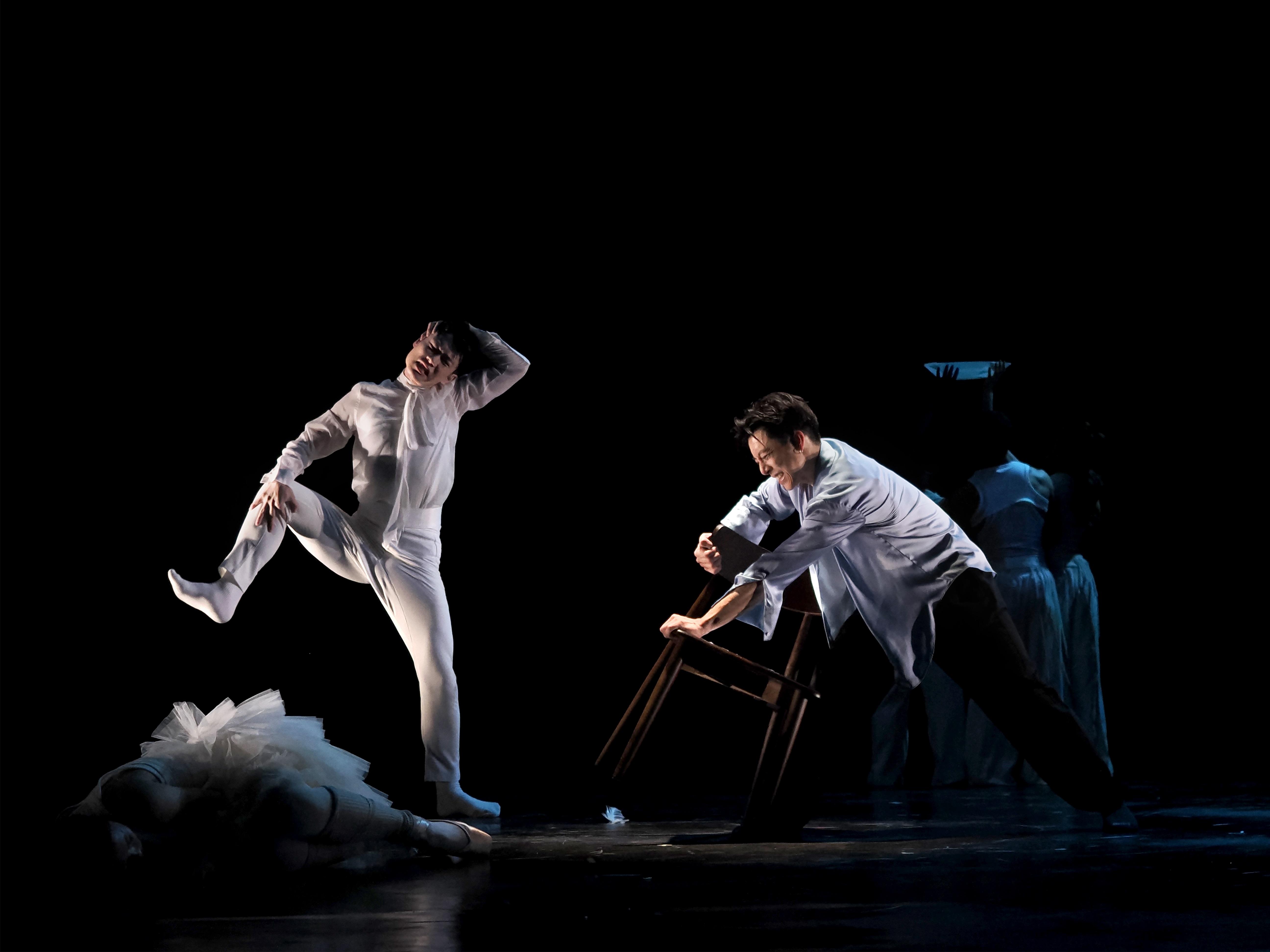 Lyman 香胤宅首個個人舞蹈劇場《Unspoken》。