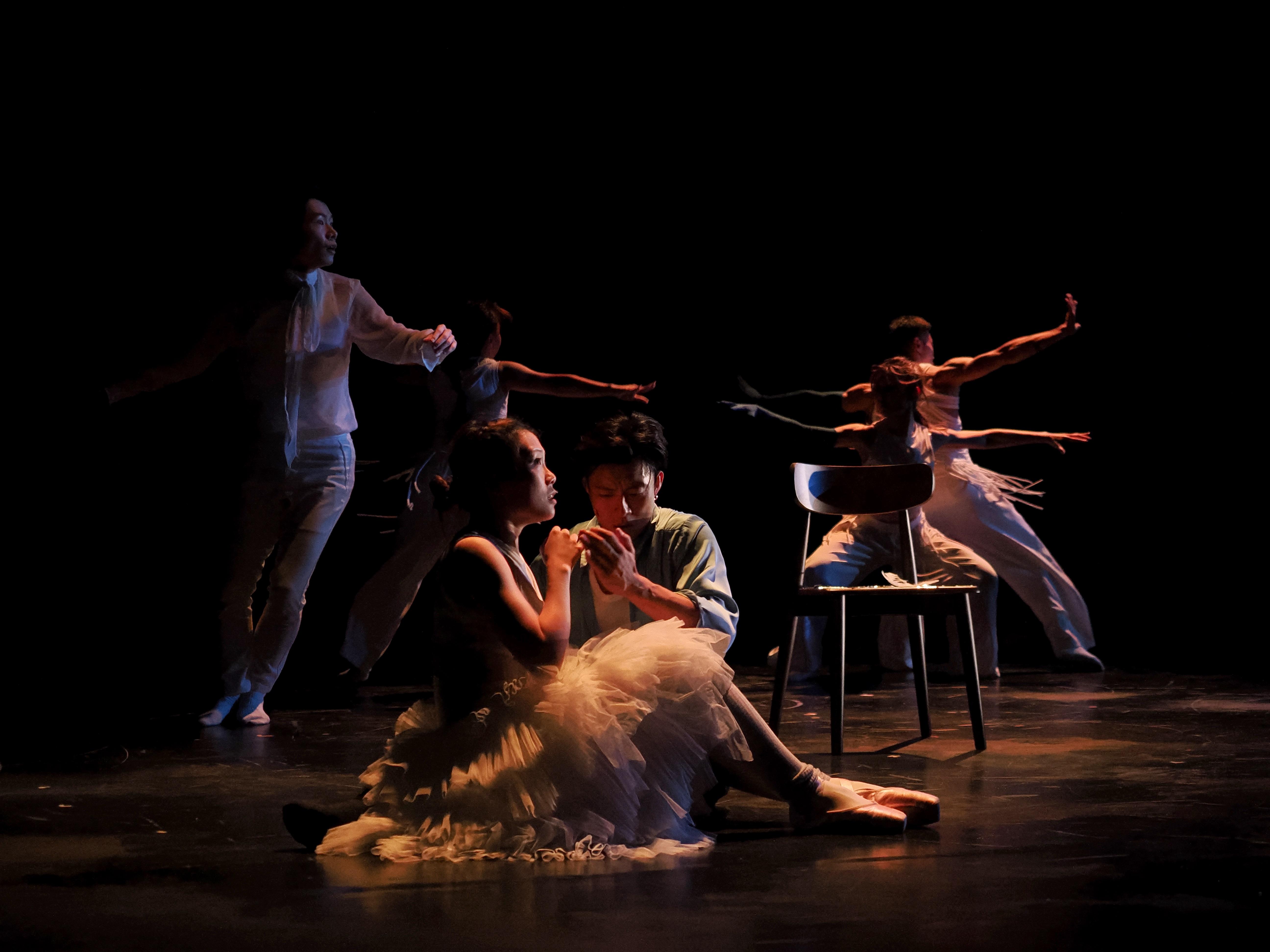 Lyman 香胤宅首個個人舞蹈劇場《Unspoken》。