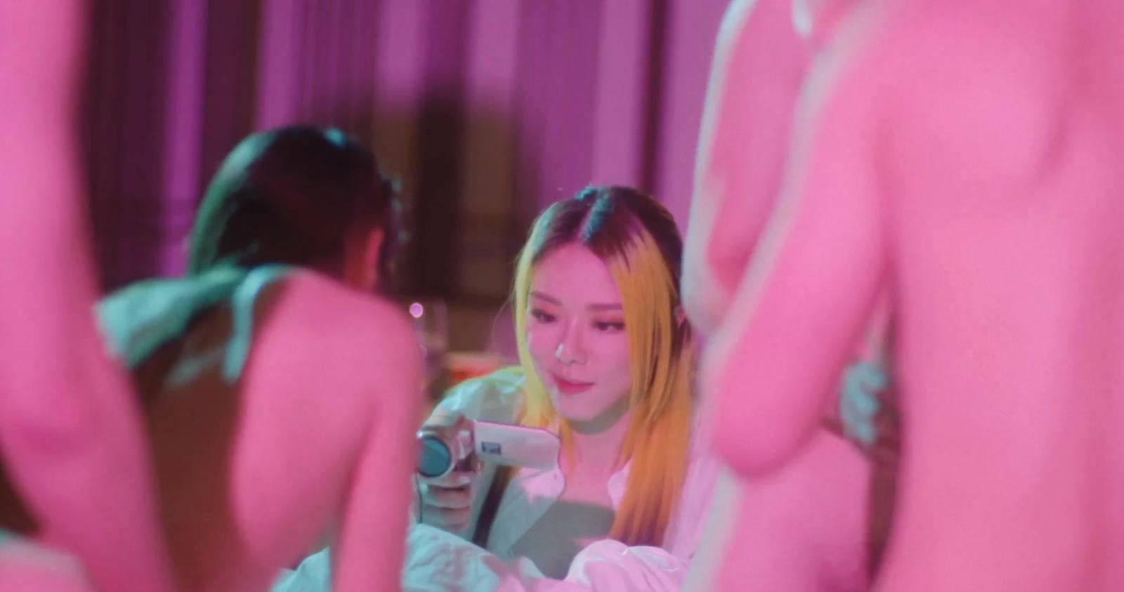 J.Arie新歌《龍鳳登場》召集所有小眾文化代表拍MV。