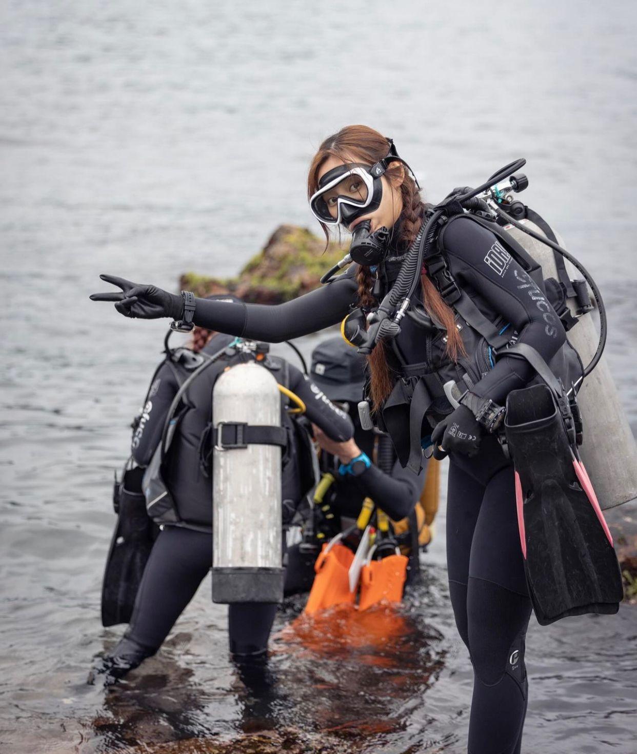 Ivy So孖Day齊齊體驗潛水。