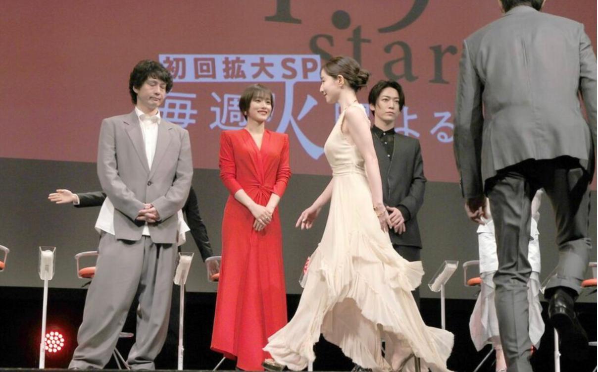 石原聰美風頭又一次慘被「女二」田中美奈實完全蓋過。