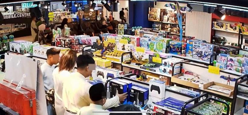 店方公布案發時CCTV畫面。(互聯網)