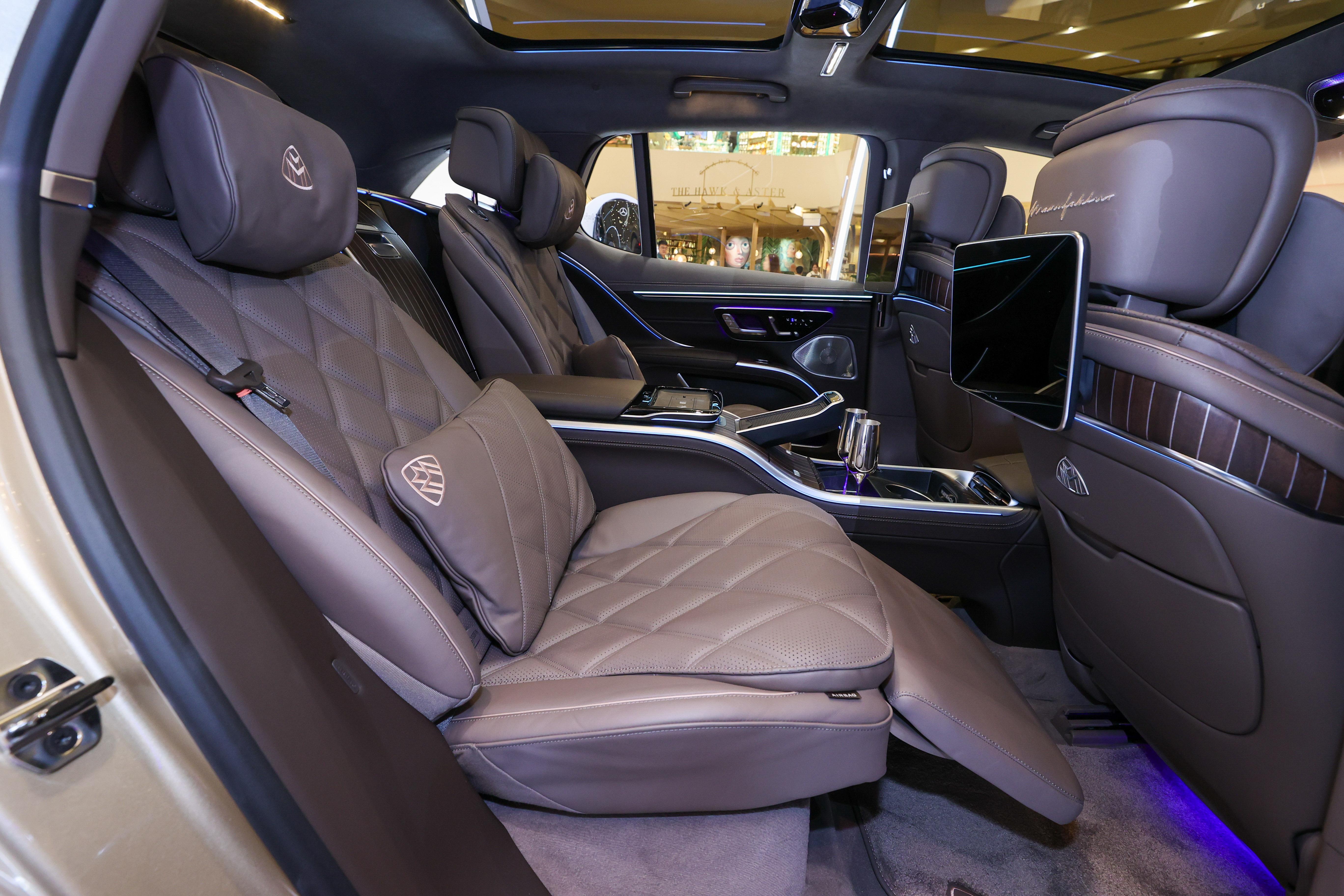 Mercedes-Maybach EQS SUV後座有通風裝置、按摩及頸肩加熱功能等,舒適度滿分。