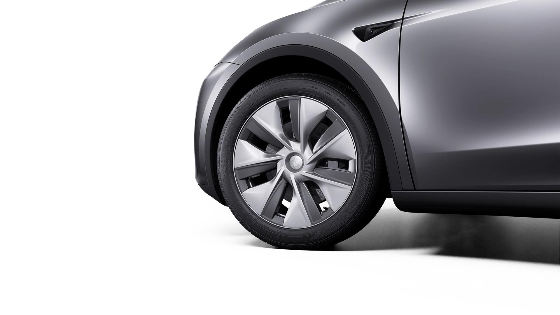 Model Y提供三款新車身顏色可供訂購,包括閃電銀、神秘灰和極致紅。