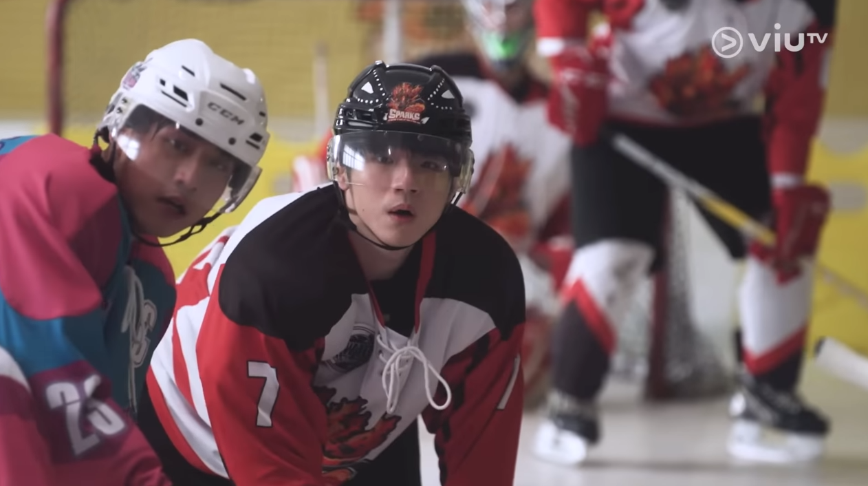 藝人黃溢濠、柯煒林和張芷澄組成隊伍CREW