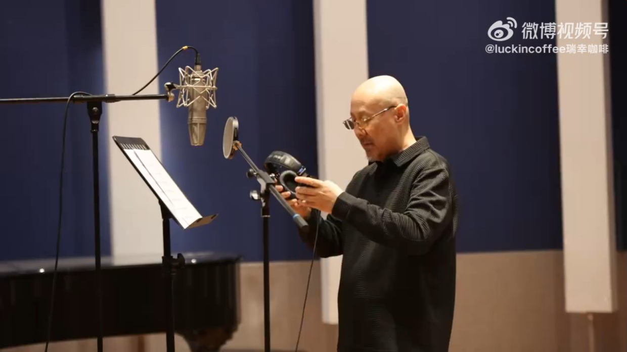 內蒙歌手騰格爾今年64歲。