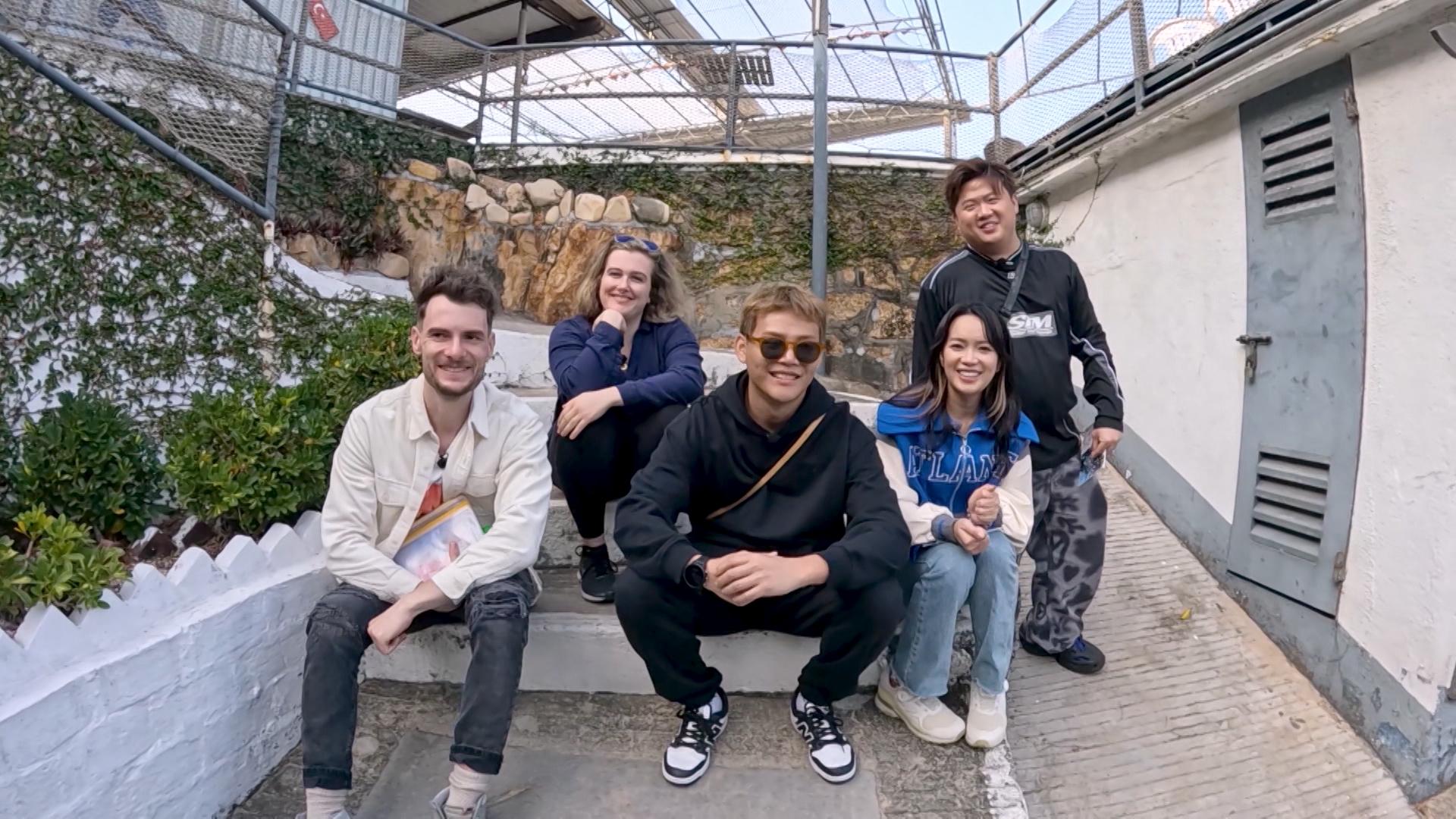 Hailey、Brendan與ERROR的肥仔和保錡遊長洲。