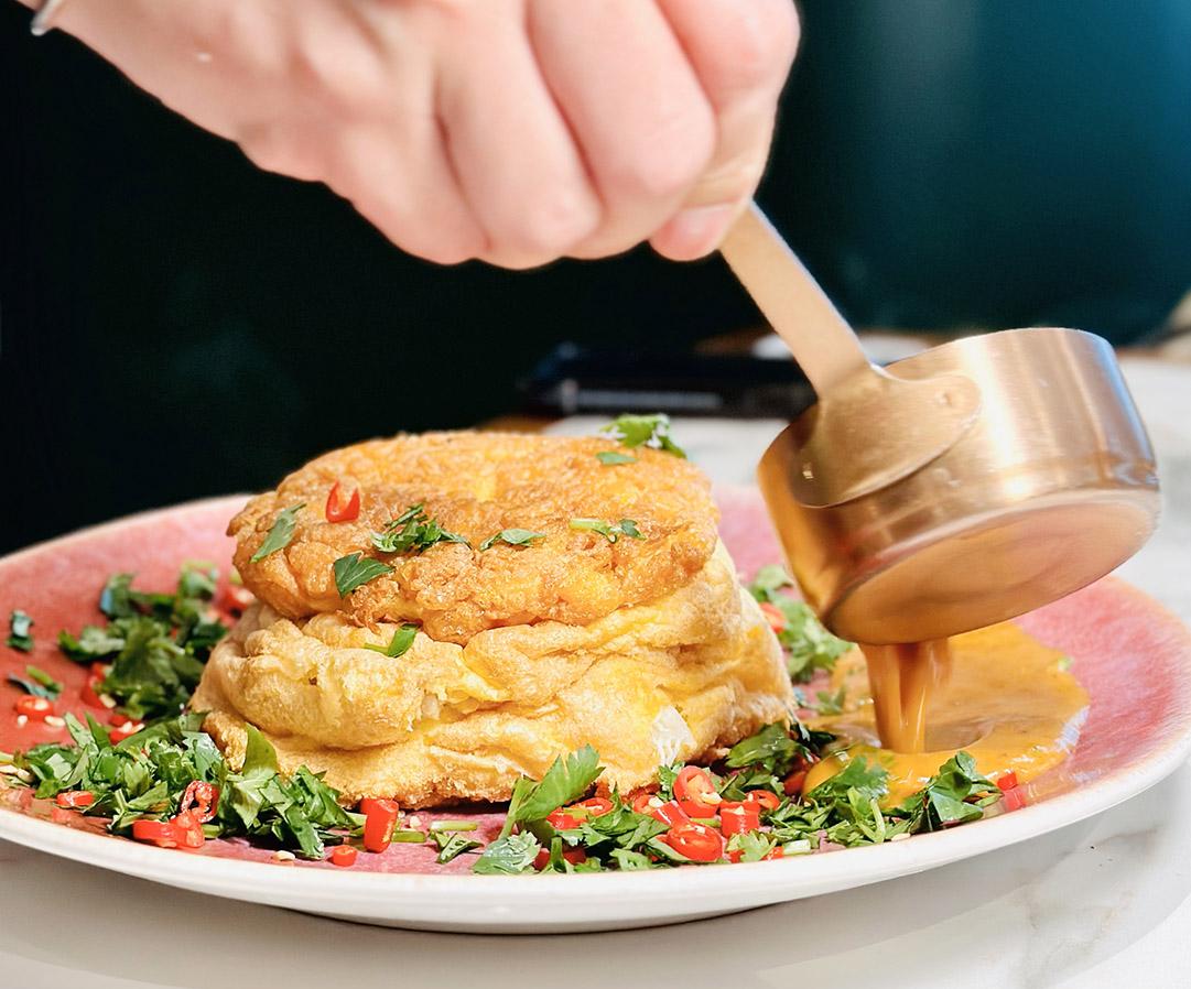 「冬蔭蝦頭膏蟹肉奄列」濃郁軟滑