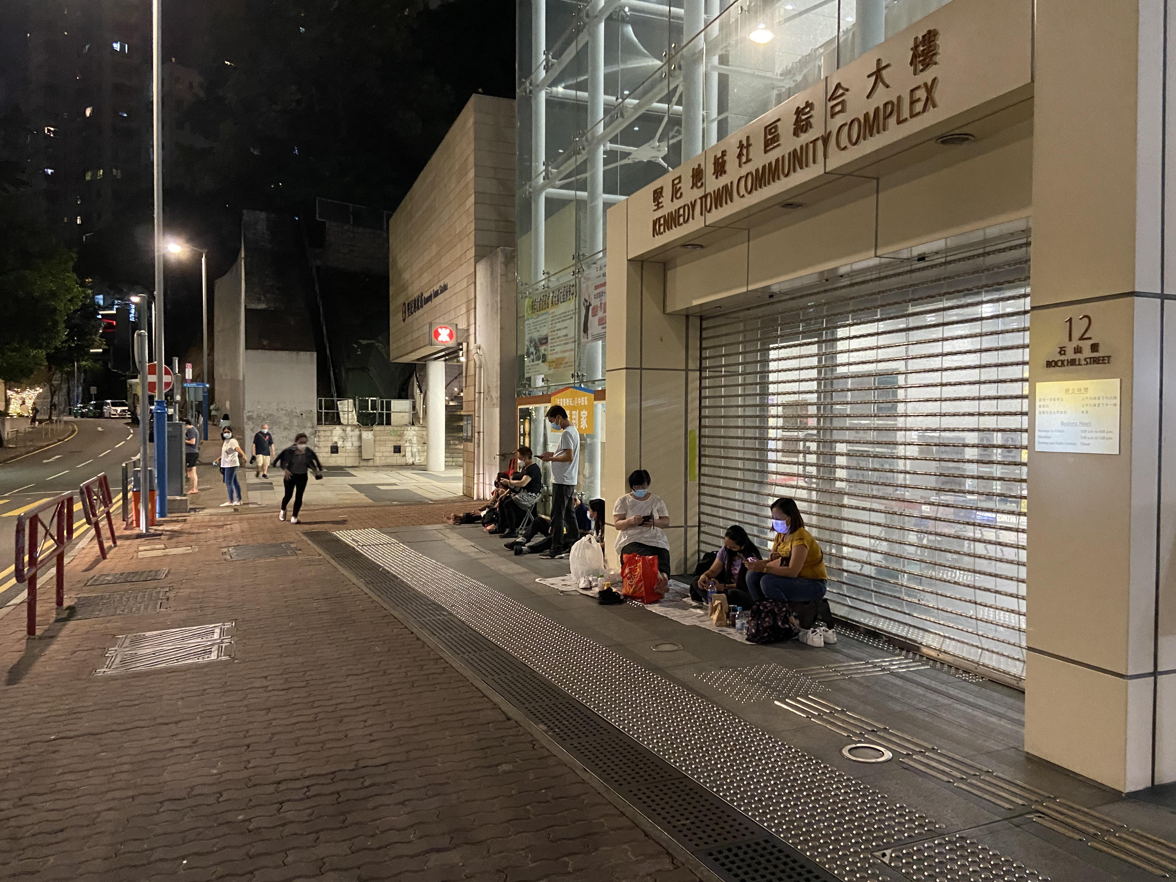本港現時牙科街症服務供應不足,有市民需要提前7小時輪候翌日籌號。(資料圖片)